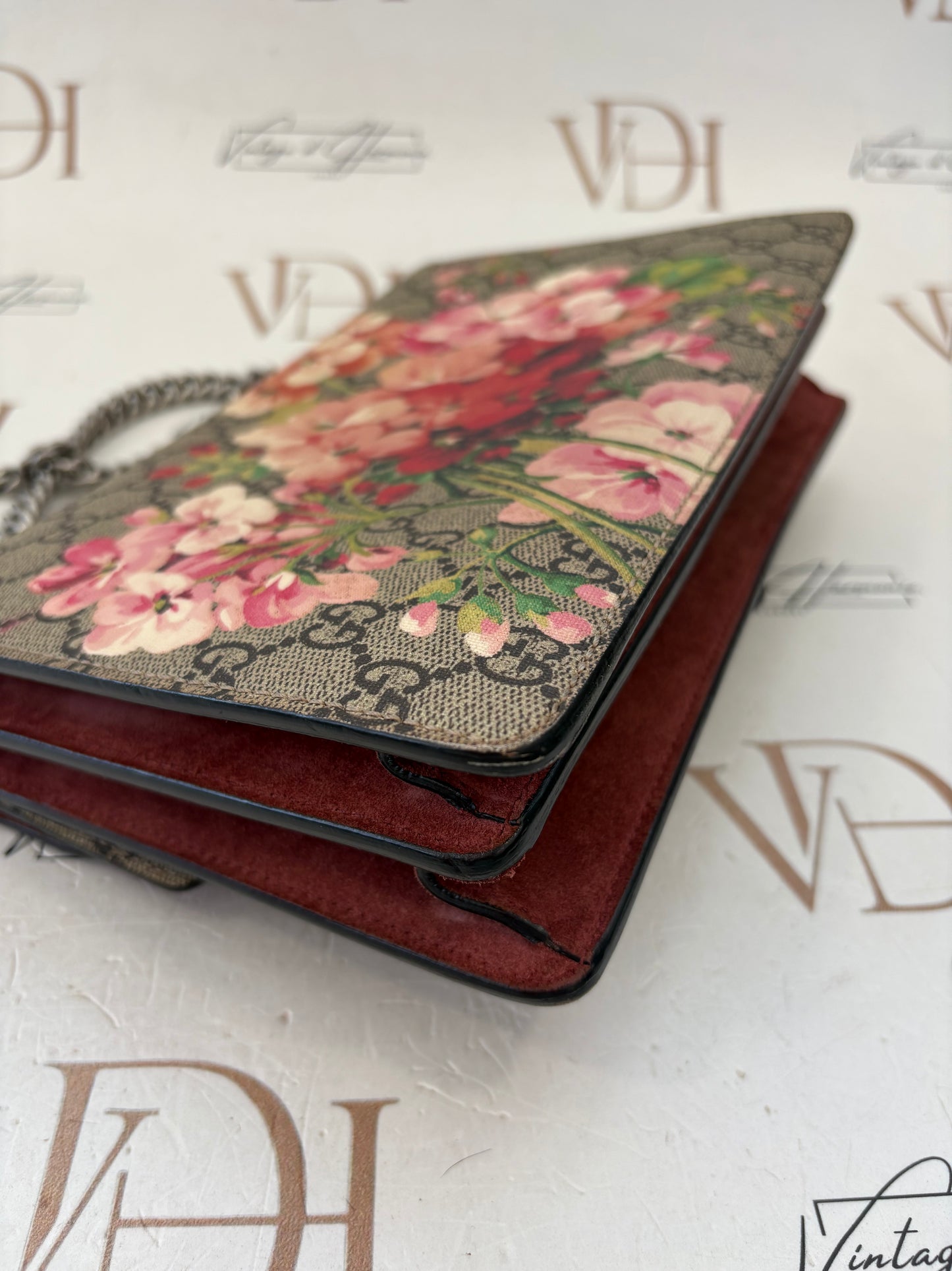 384295 - Gucci Dionysus