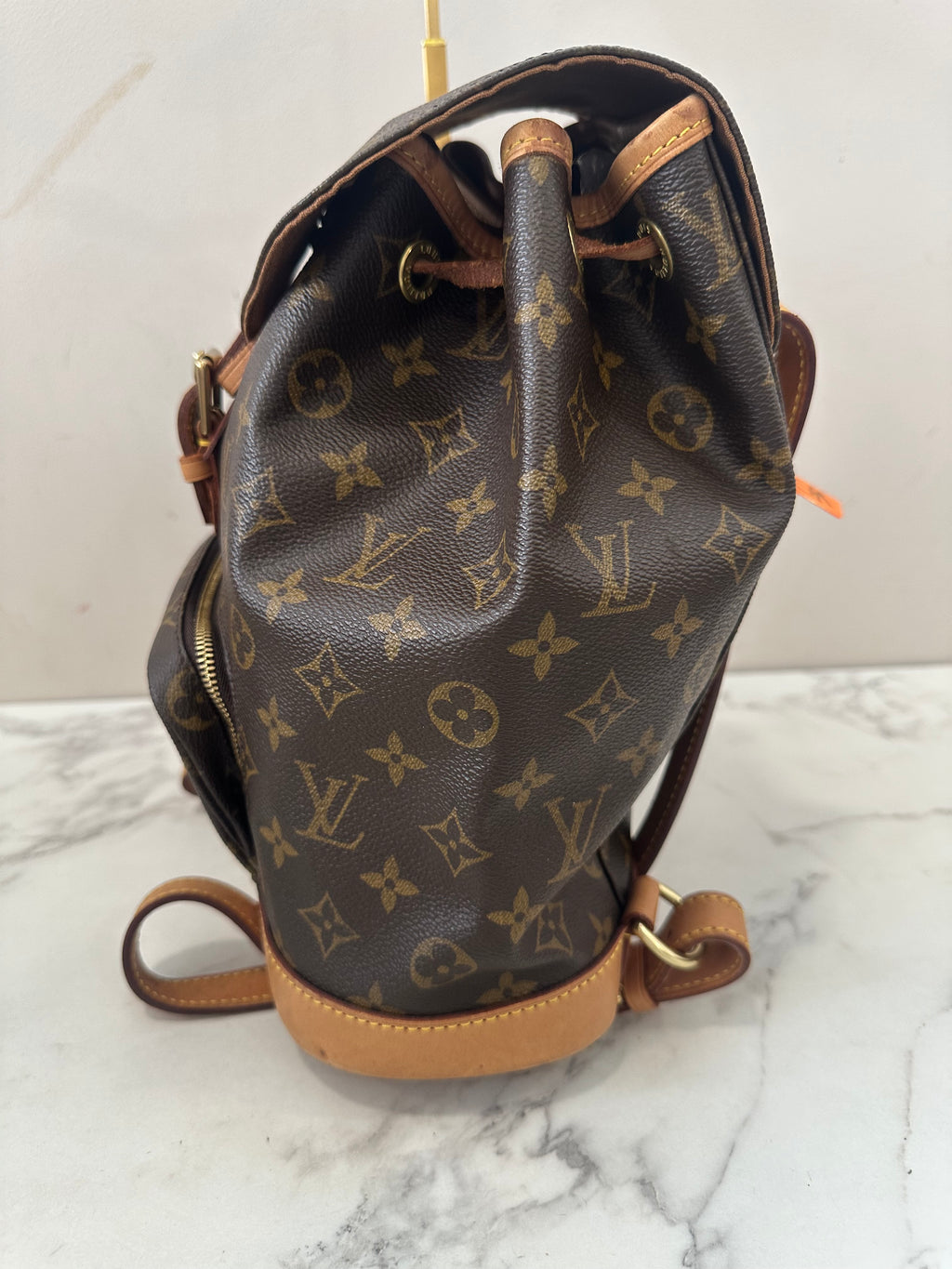 Louis Vuitton Montsouris MM