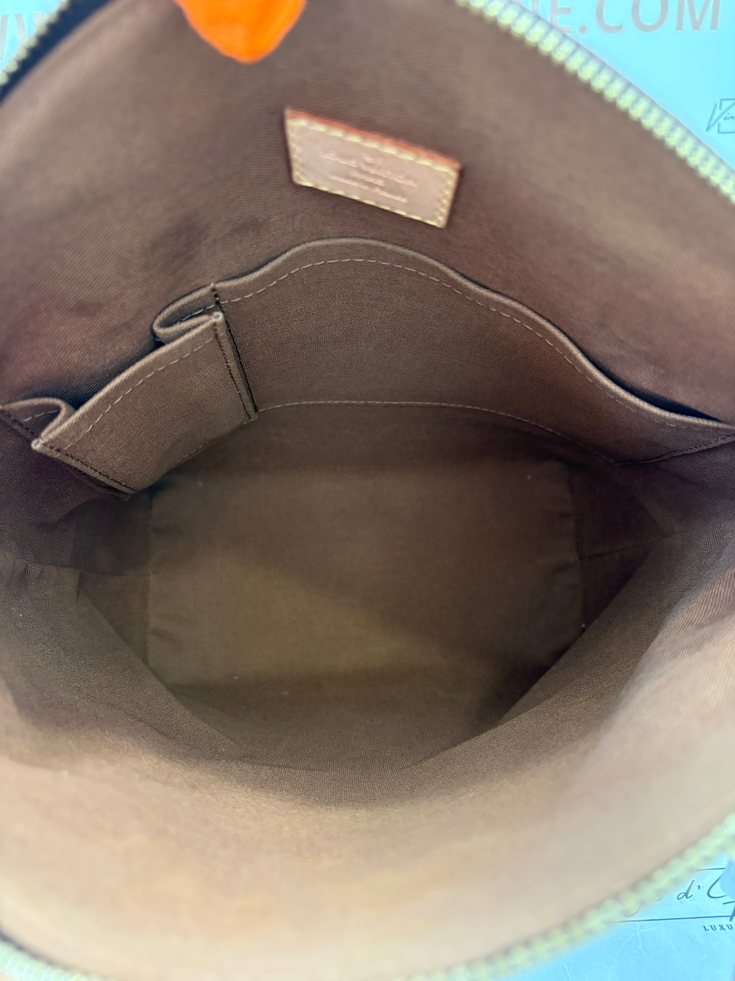 383511 - Louis Vuitton Lockit Vertical