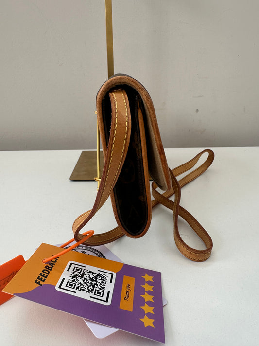 Louis Vuitton Pochette Twin Gm