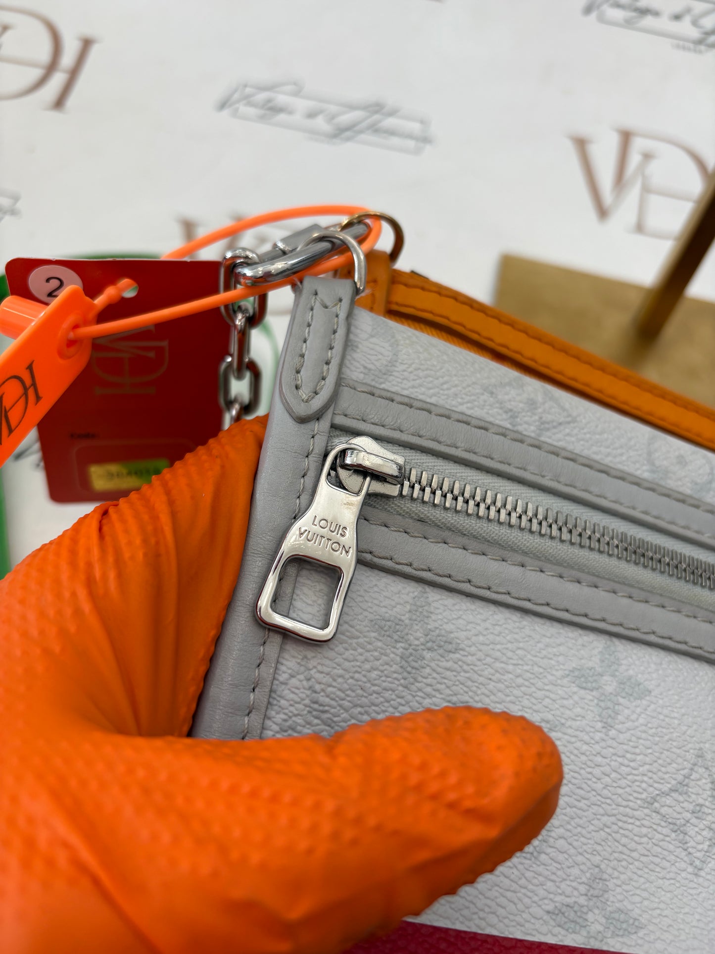 384013 - Louis Vuitton Bag double flat messenger