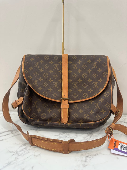 Louis Vuitton Saumur 35