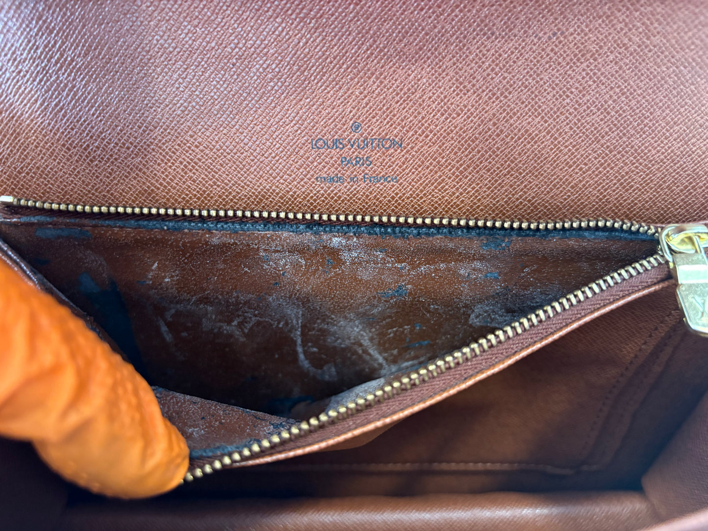 017120 - Louis Vuitton Concorde