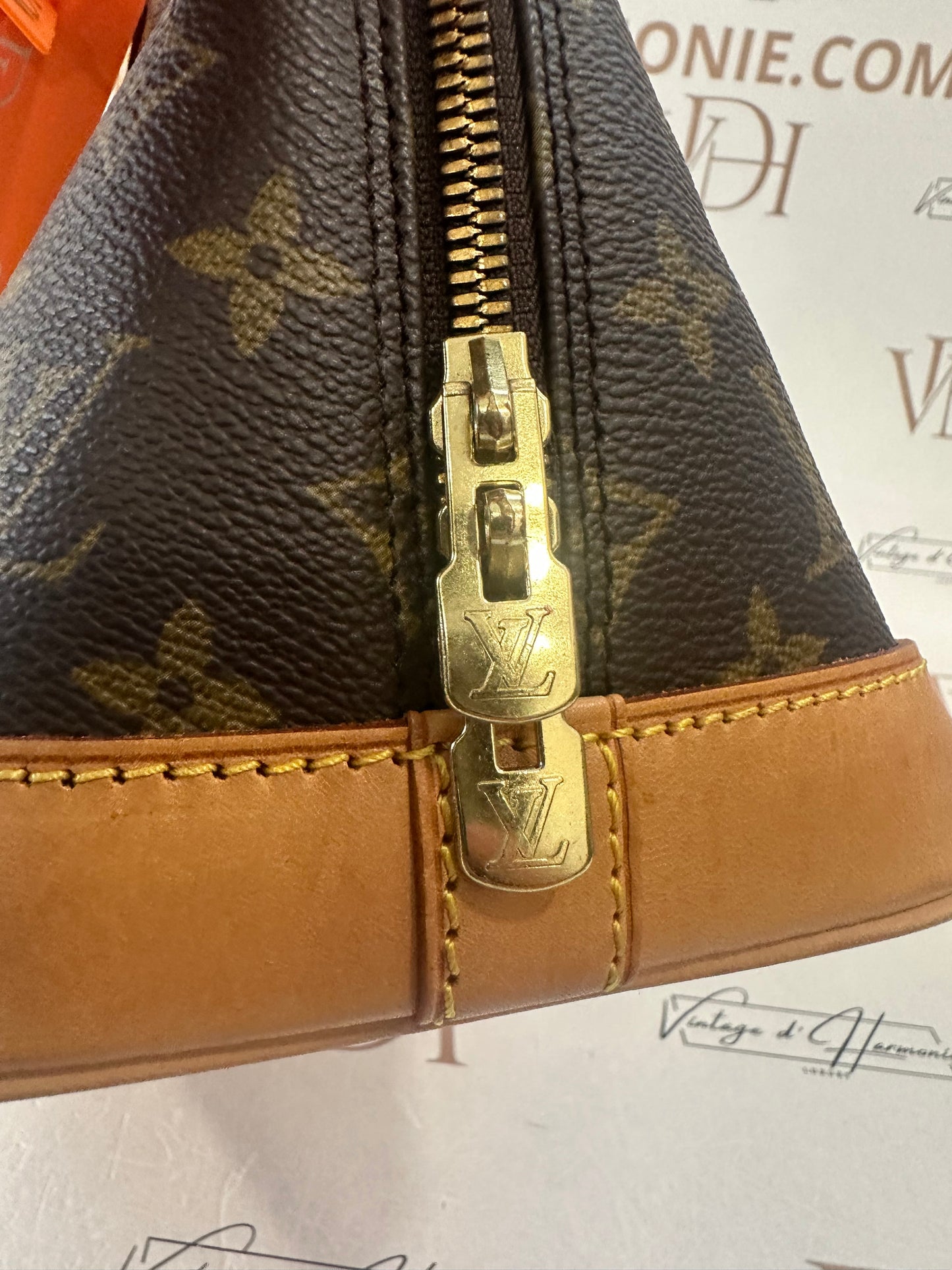 016897 - Louis Vuitton Alma