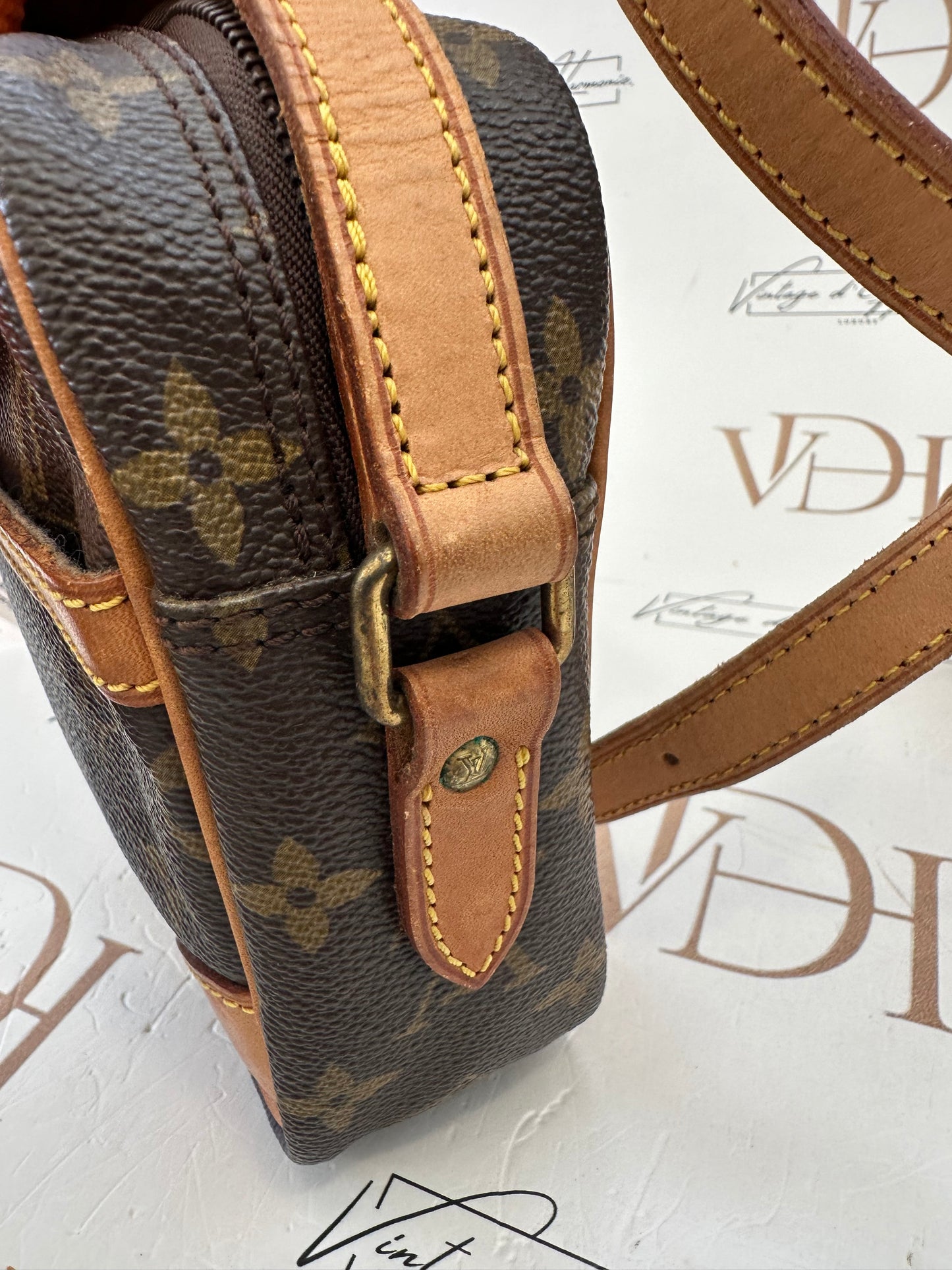 017811 - Louis Vuitton Trocadero 24