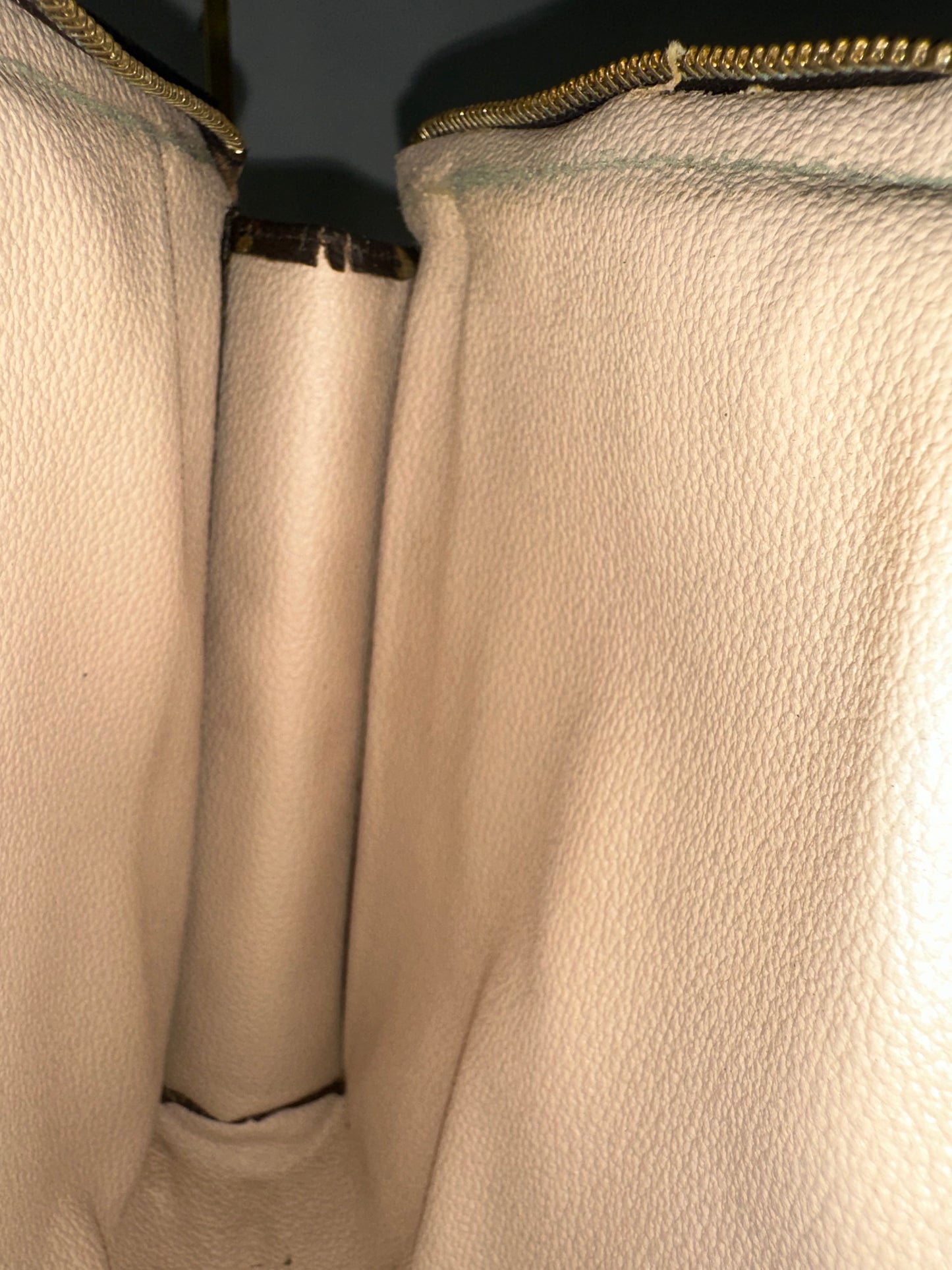 Louis Vuitton Toilette 26