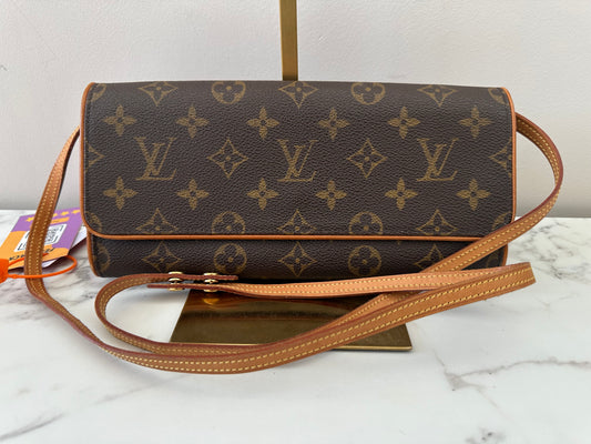 Louis Vuitton Pochette Twin GM