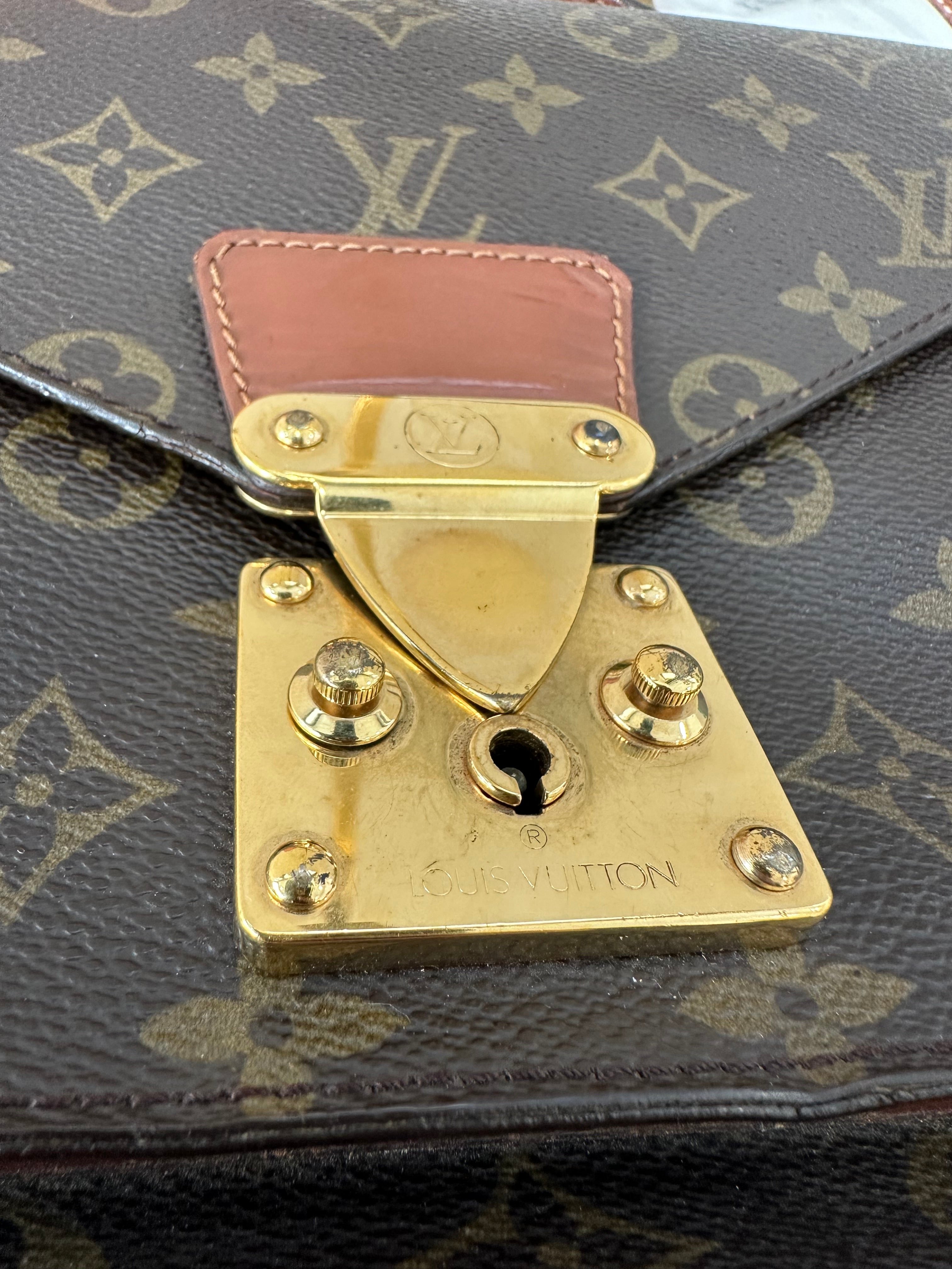 Louis Vuitton Monceau 26