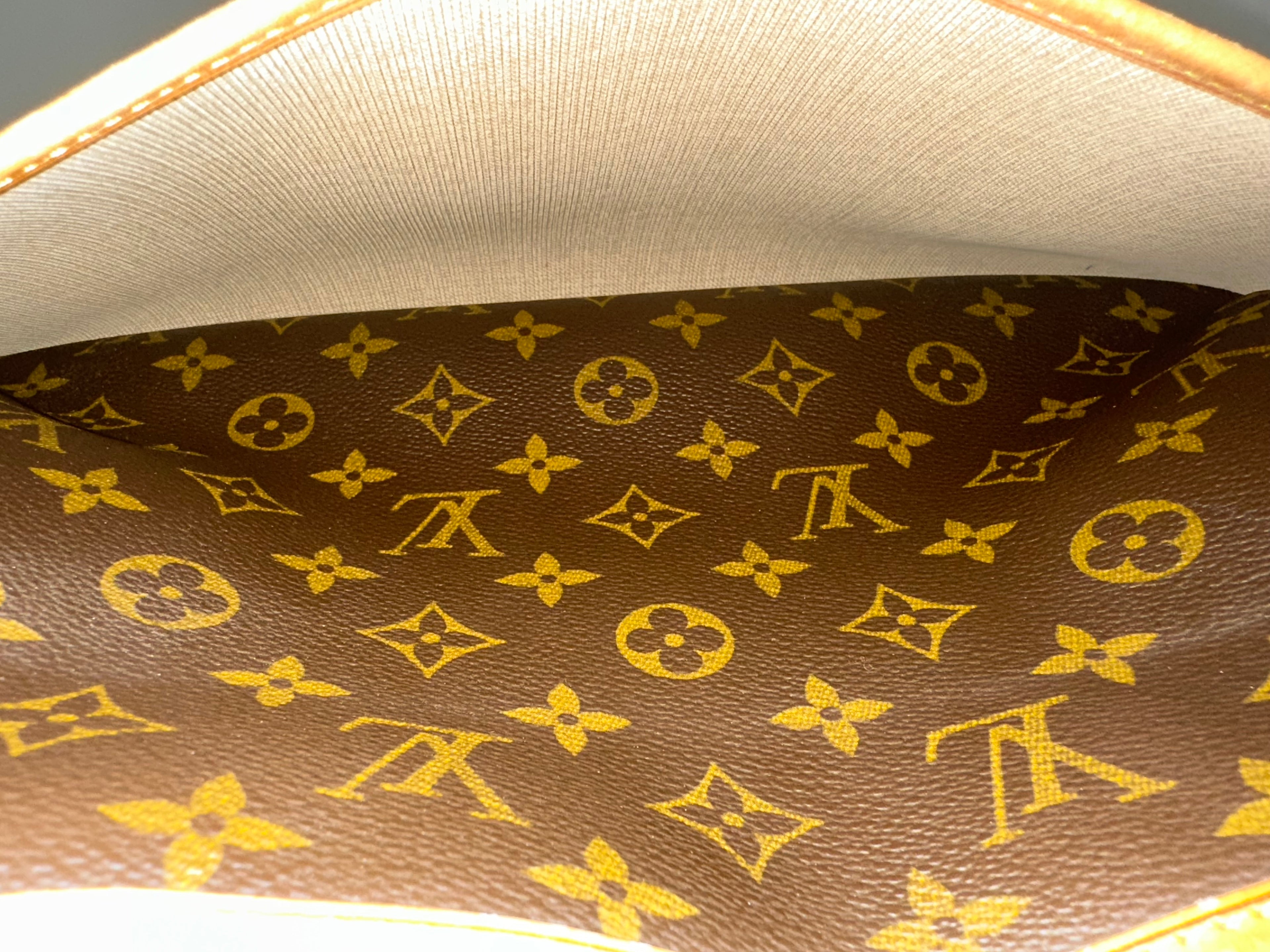 Louis Vuitton Deauville