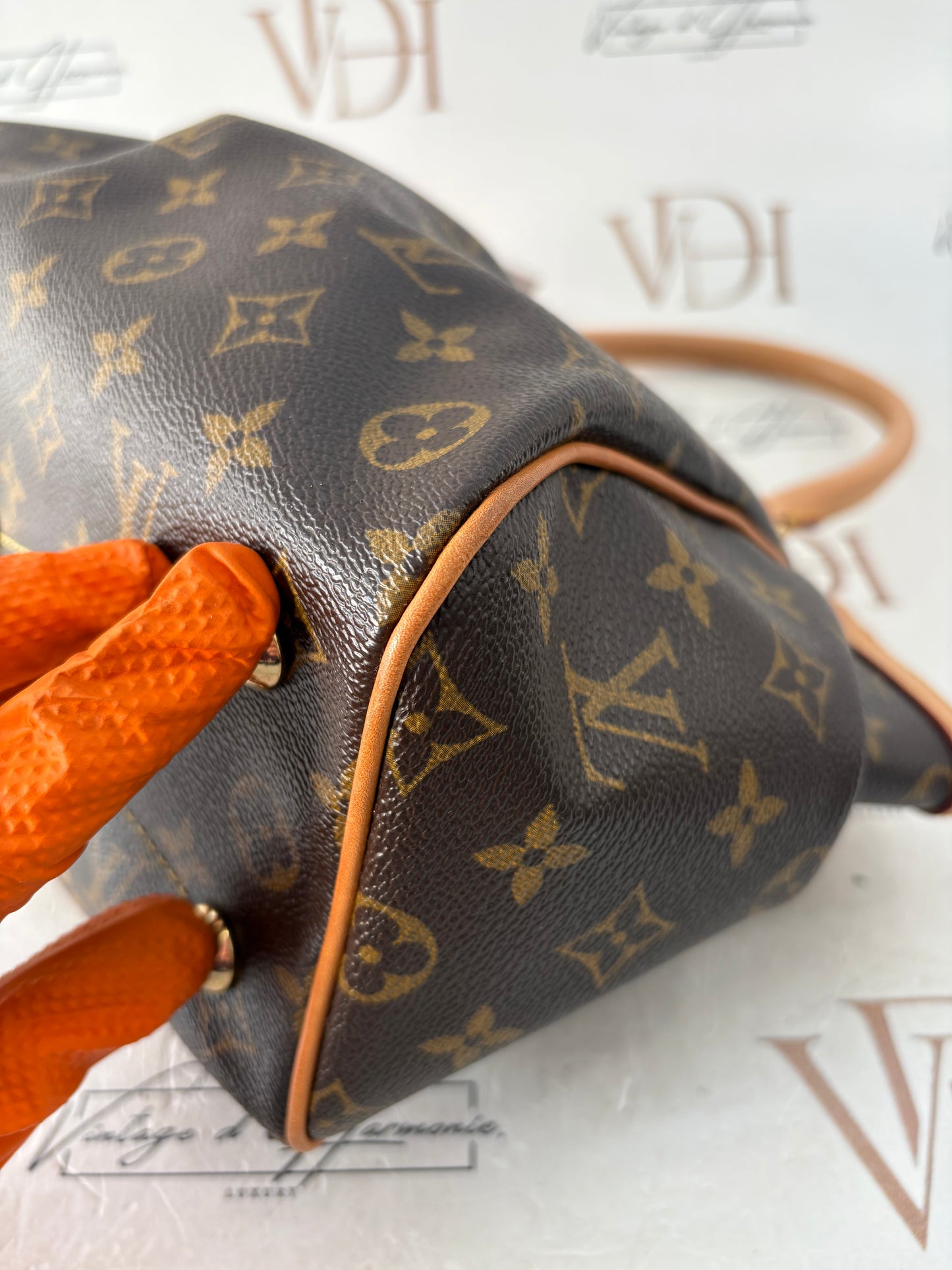 018870 - Louis Vuitton Tivoli PM