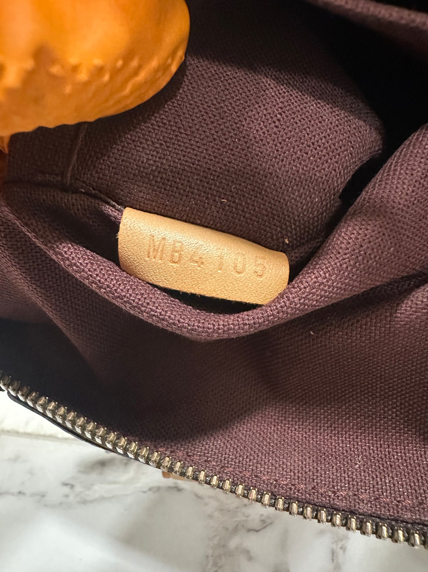 382974 - Louis Vuitton Turenne