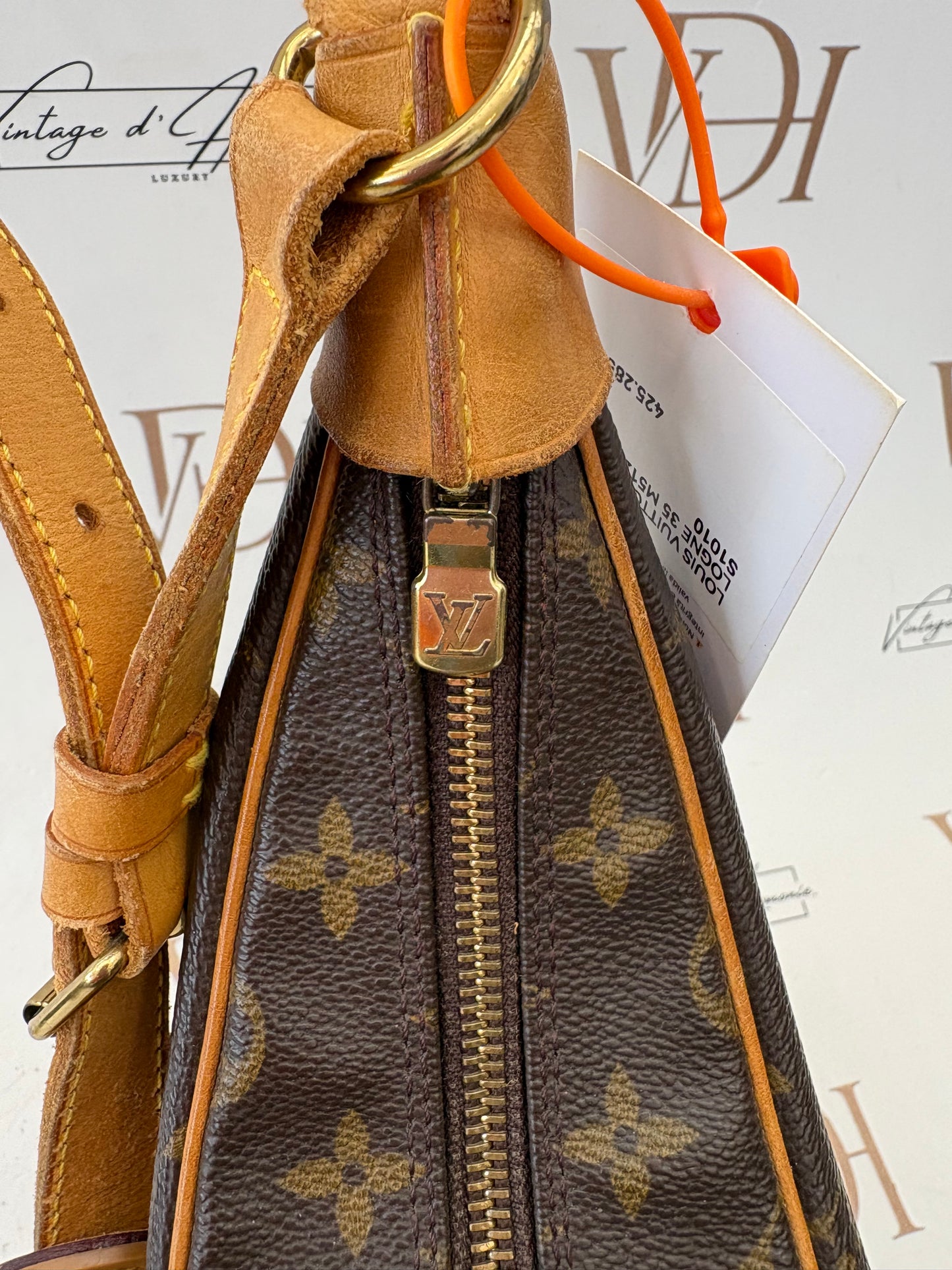 018797 - Louis Vuitton Boulogne