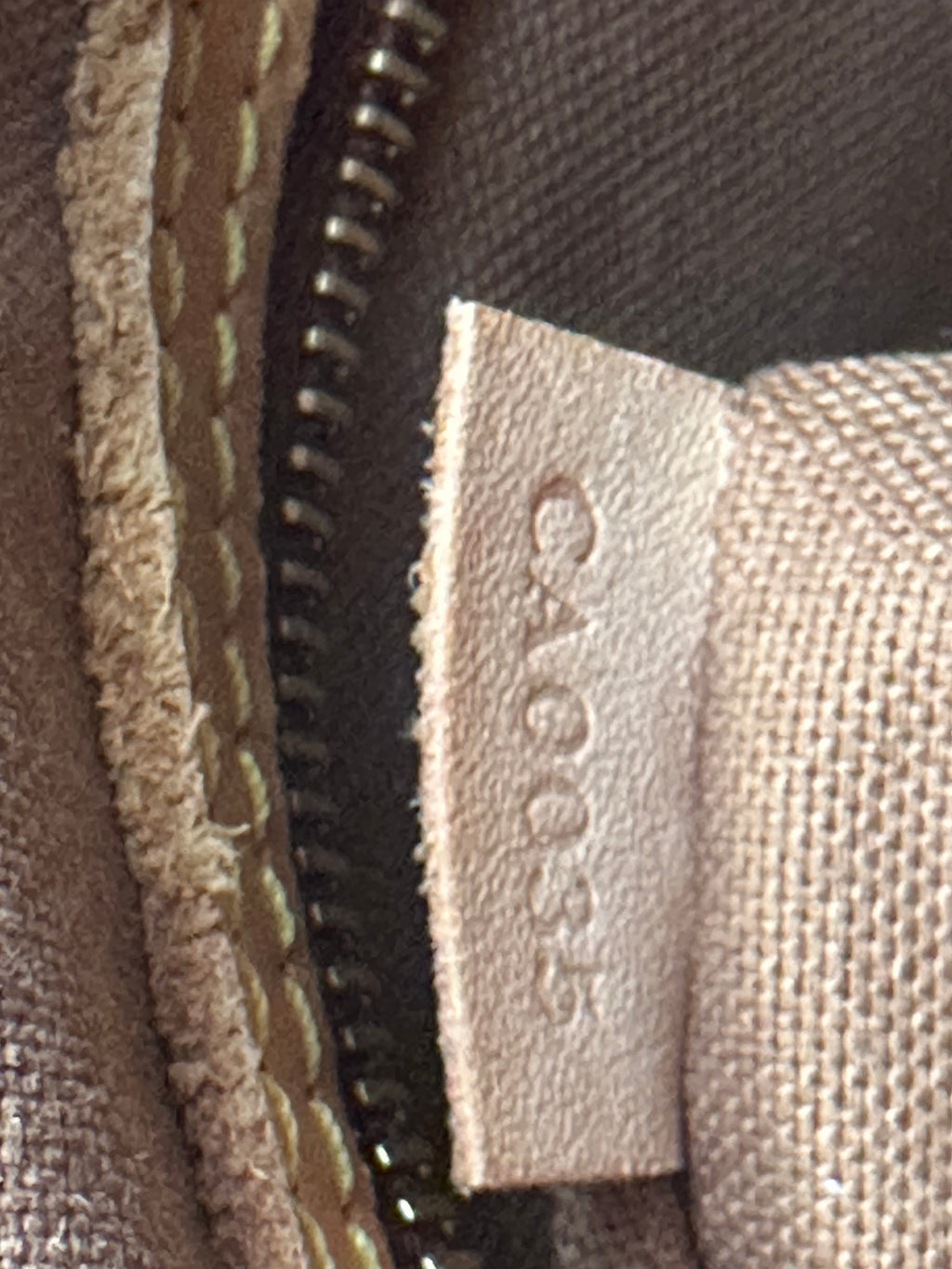 Louis Vuitton Batignolles Vertical