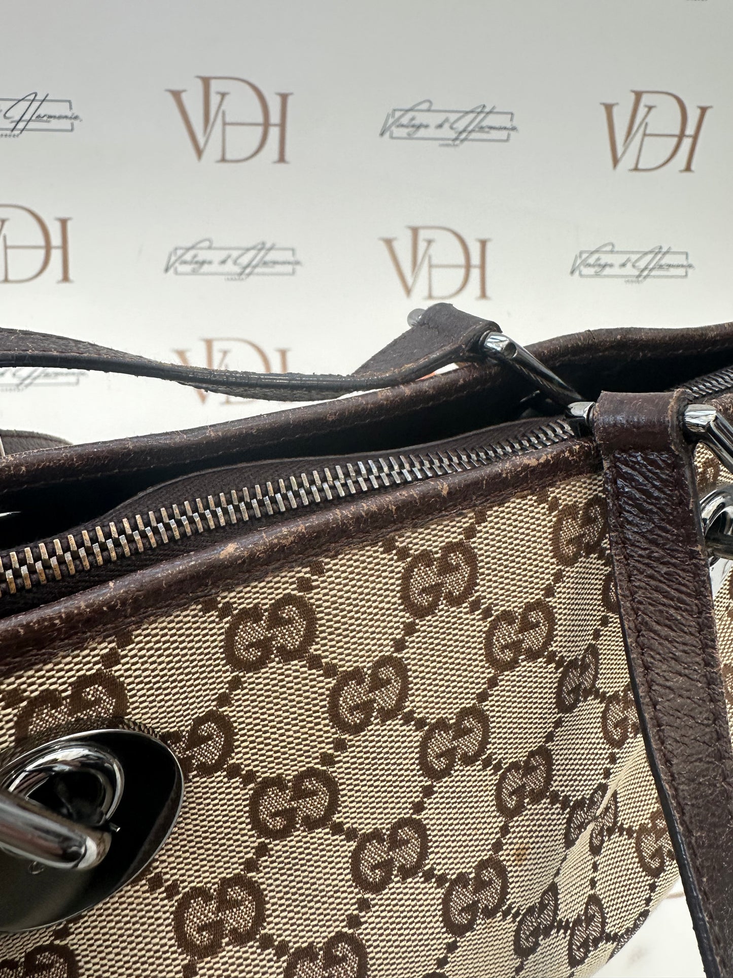017740 - Gucci Beige Canvas