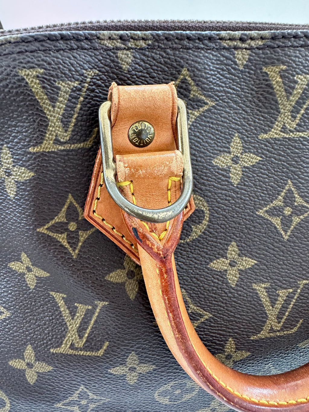 Louis Vuitton Alma