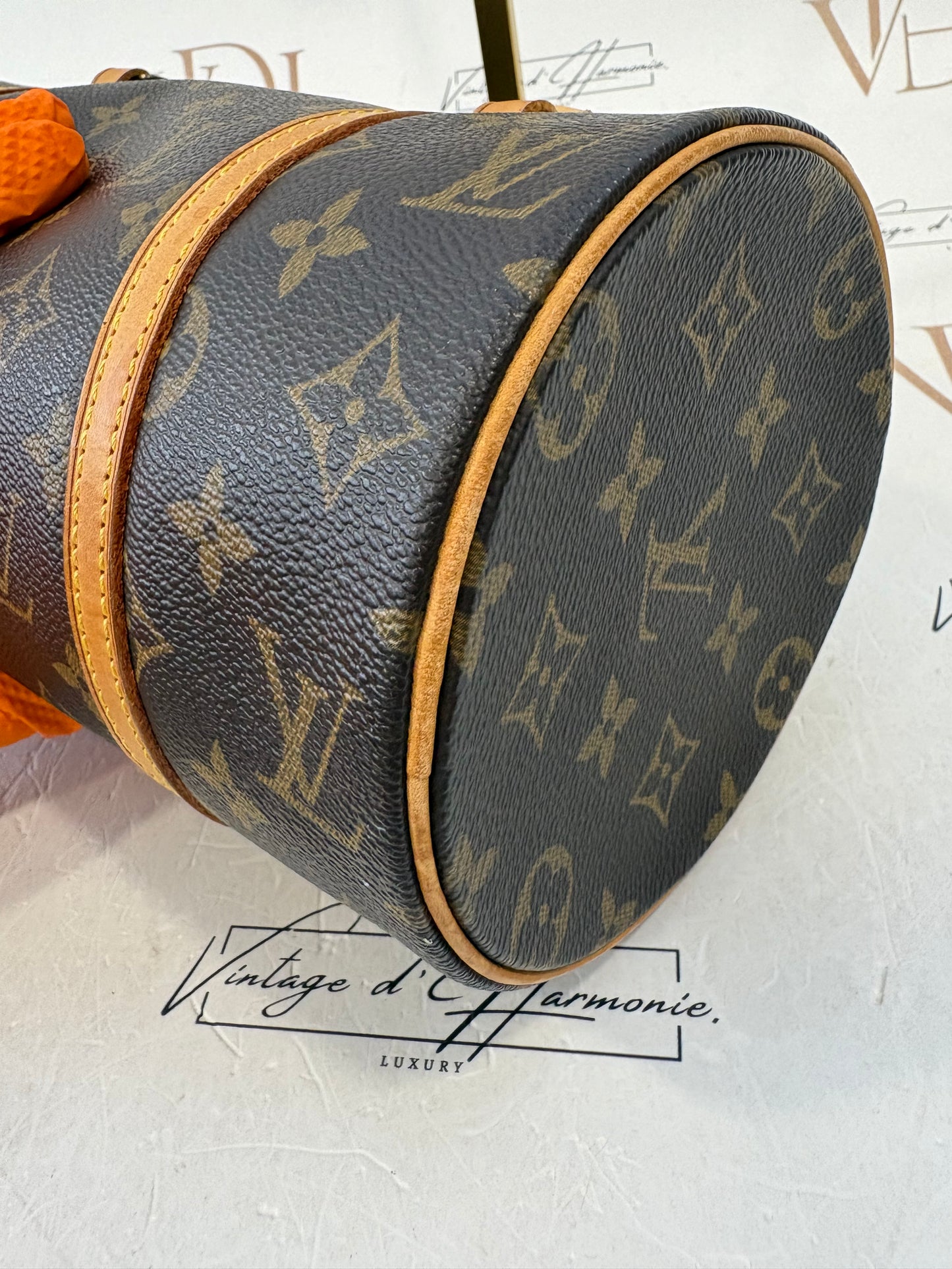 016915 - Louis Vuitton Papillon 26