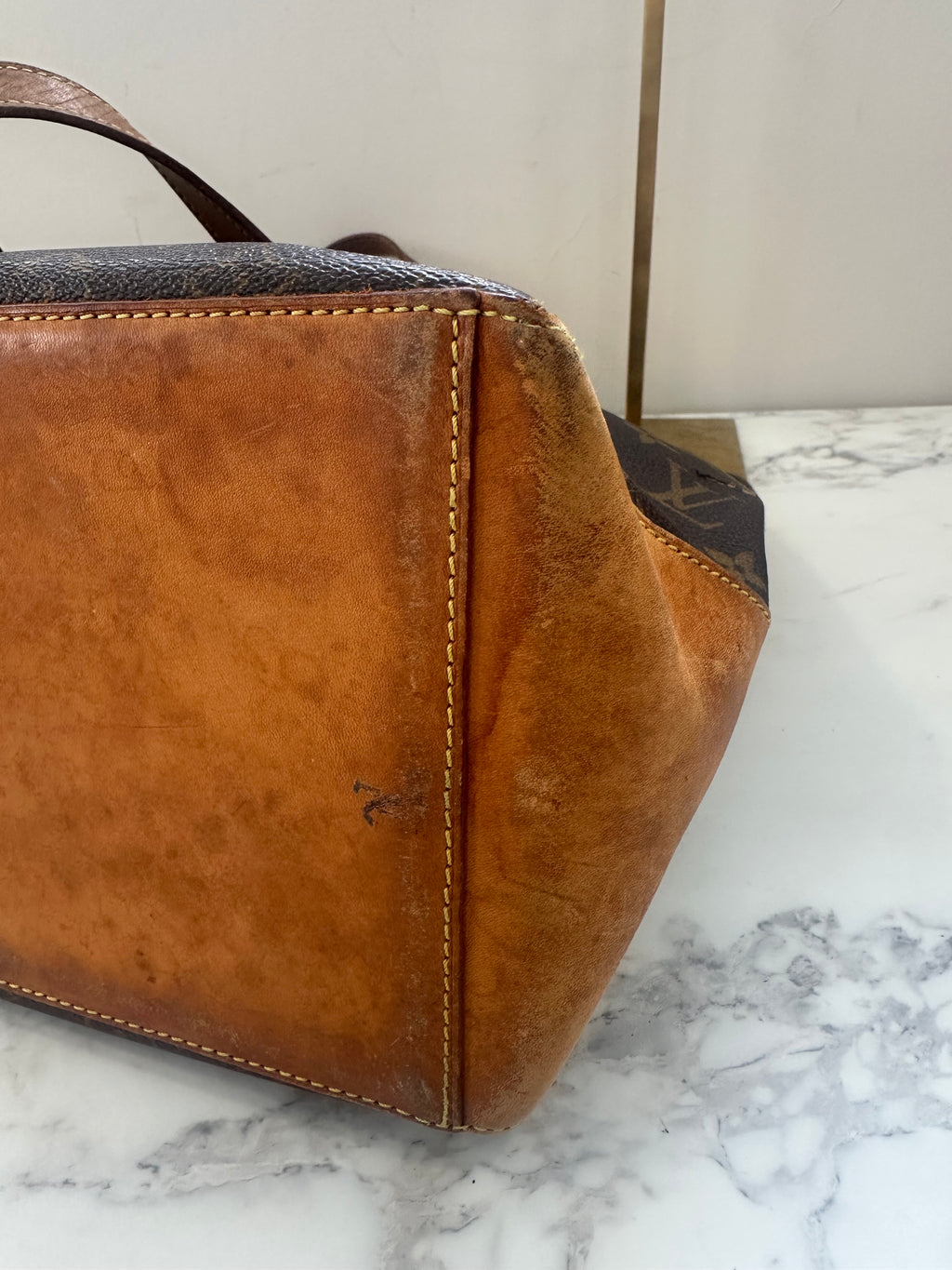 Louis Vuitton Cabas Mezzo