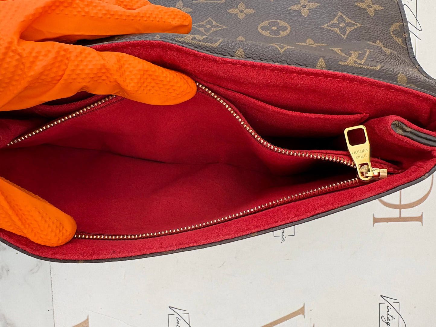 383830 - Louis Vuitton Saint Placide
