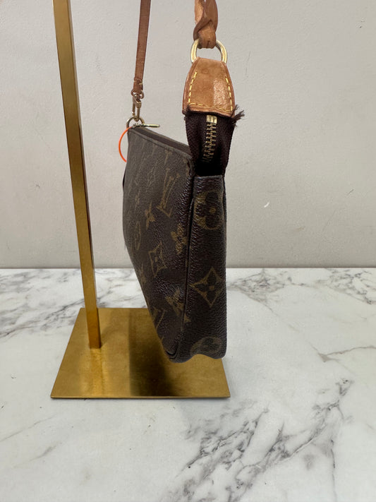 Louis Vuitton Pochette