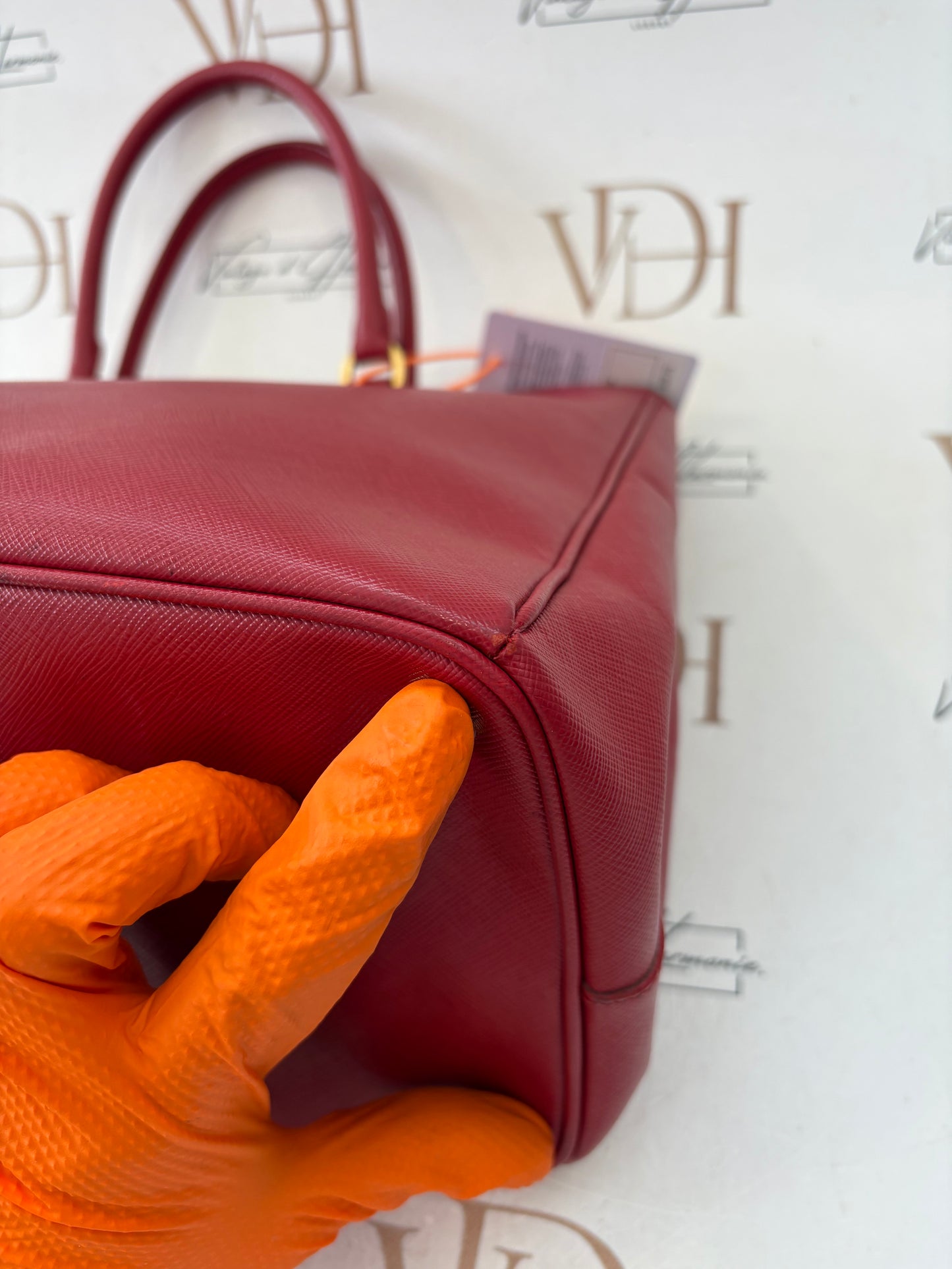 384300 - Prada Galleria Red