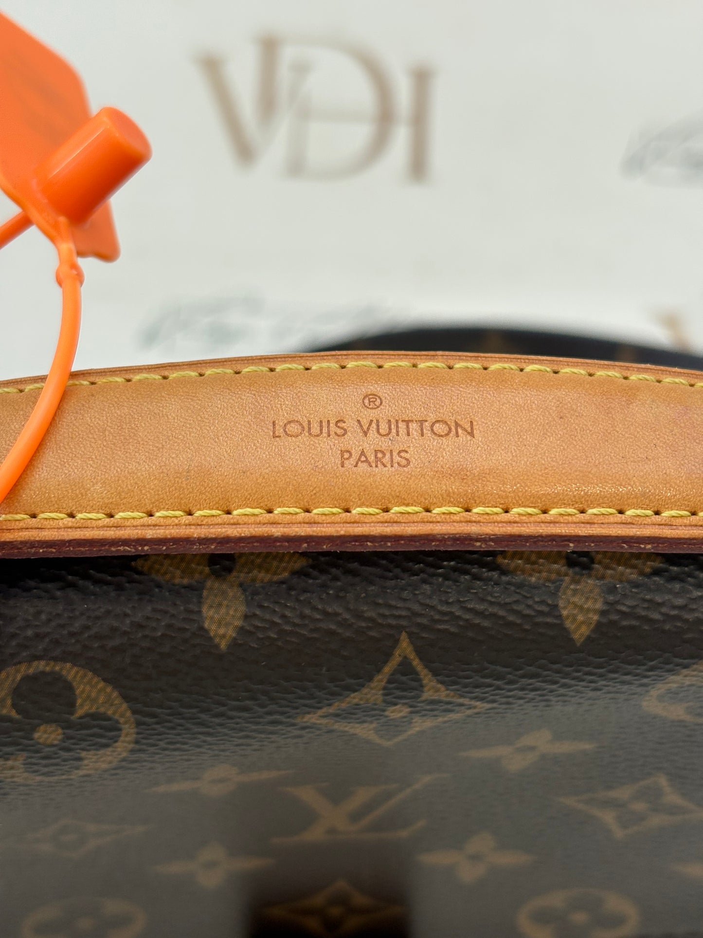 383768 - Louis Vuitton Metis