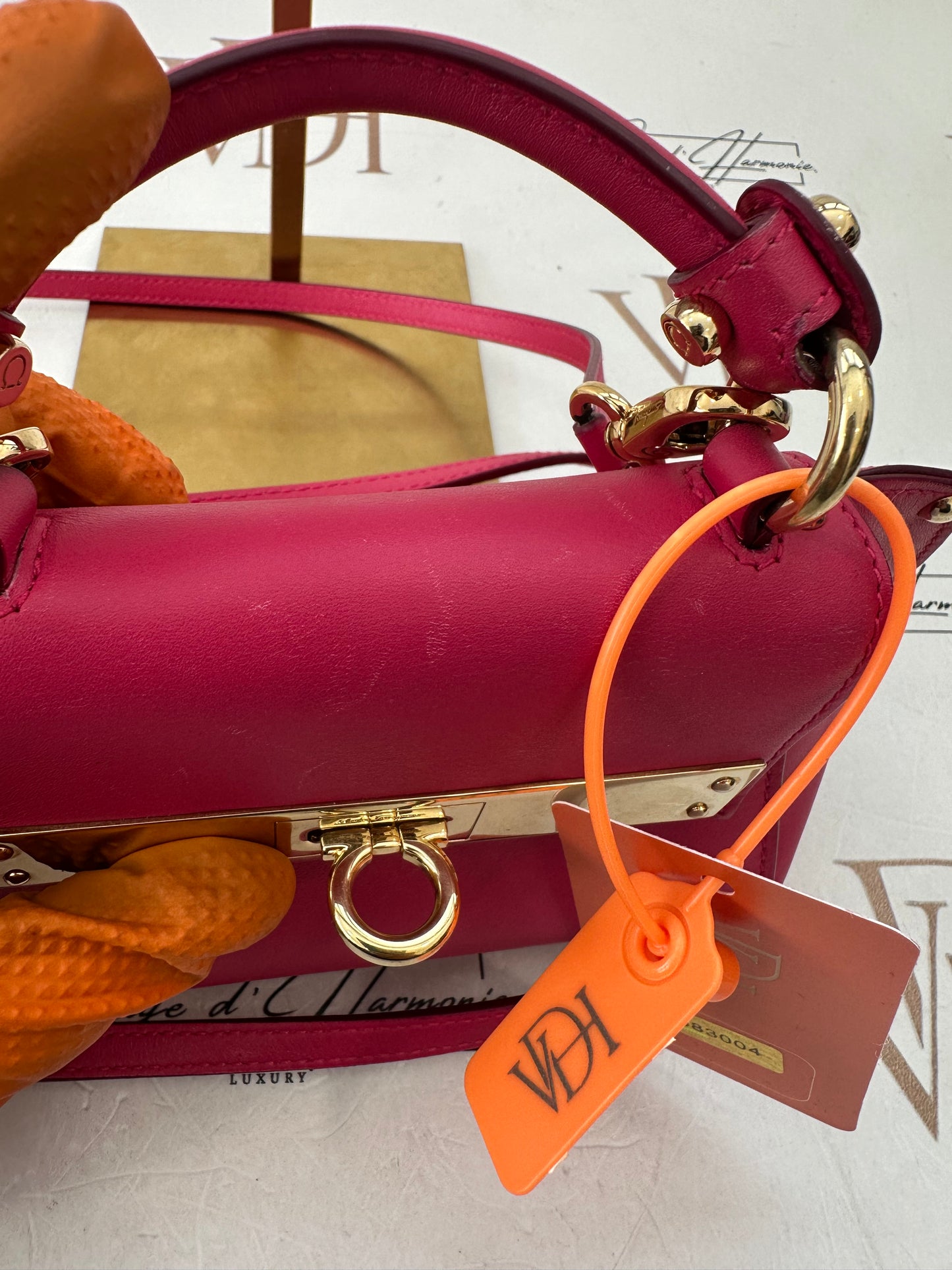 383004 - Salvatore Ferragamo Sofia