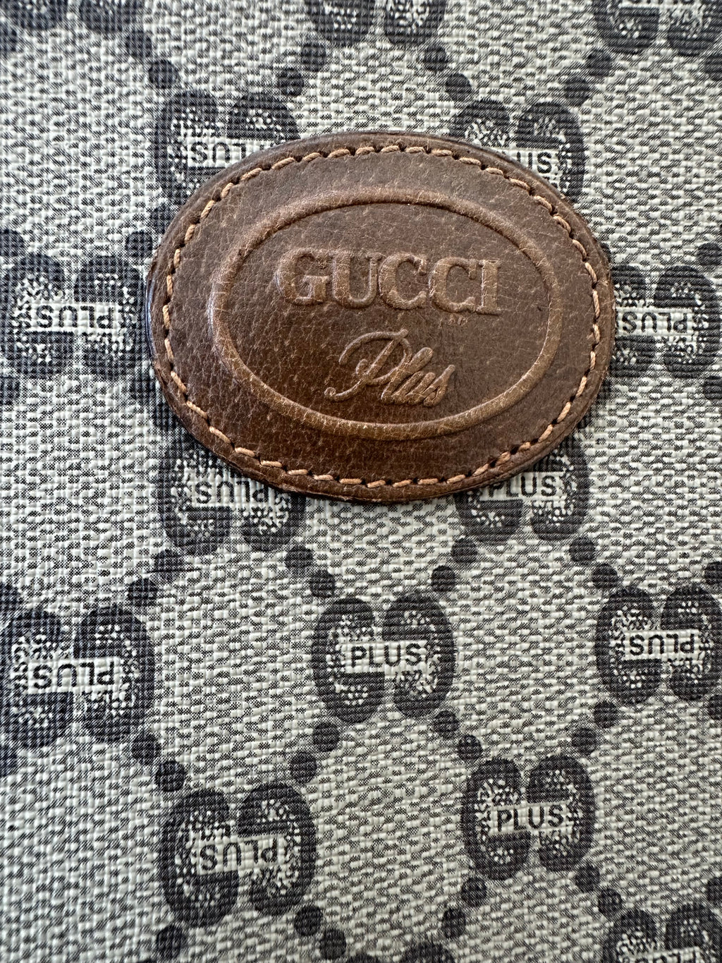 Gucci Pochette Supreme