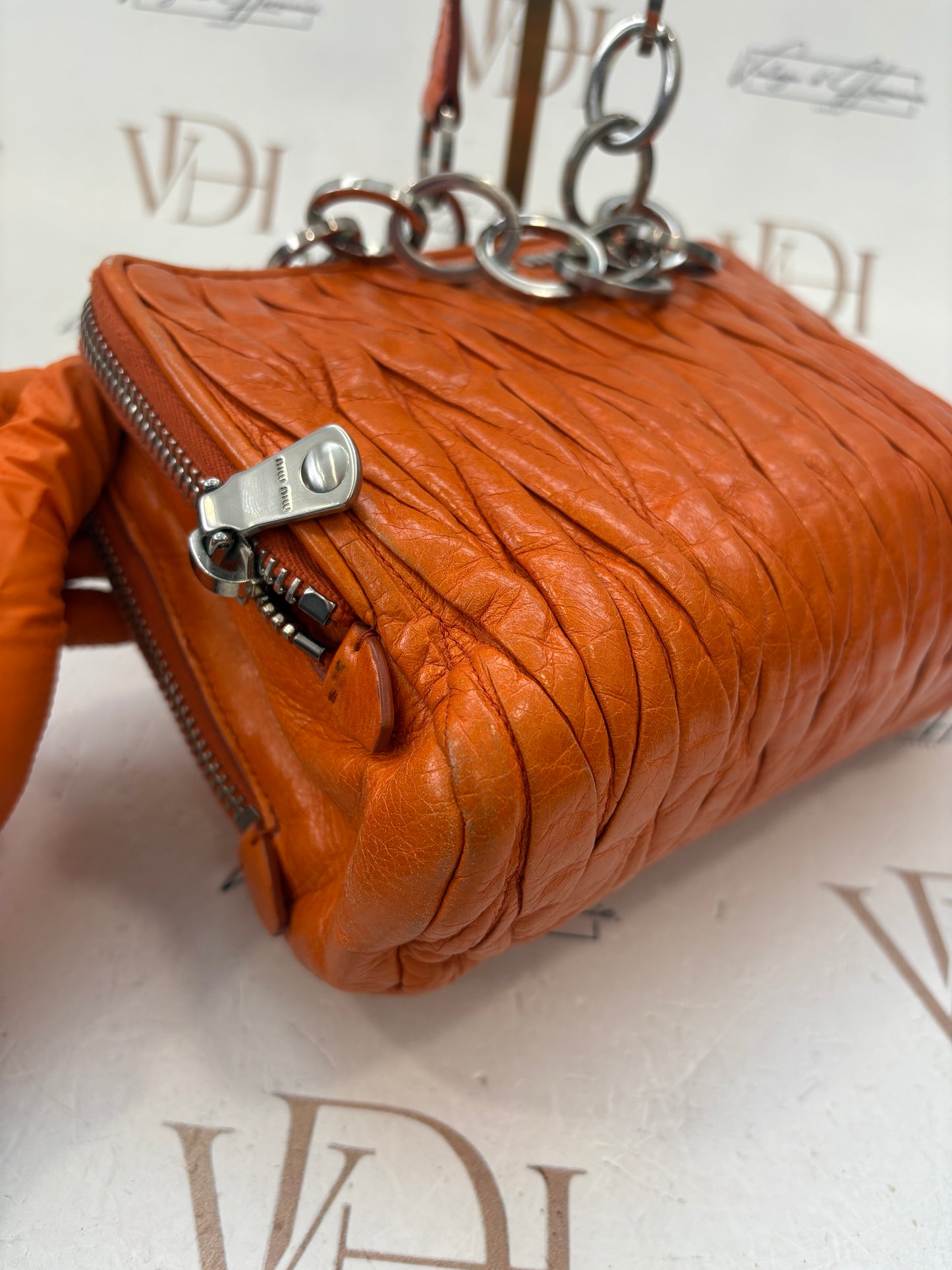 384310 - Miu Miu Orange