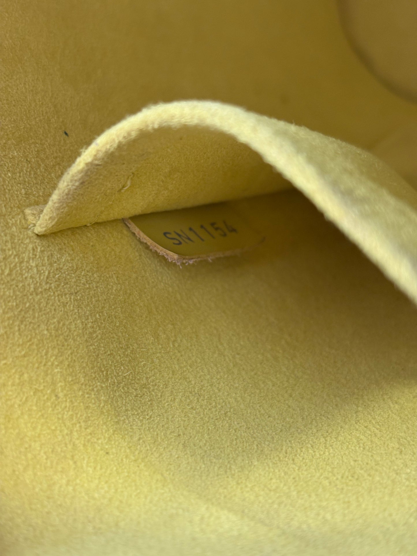 383691 - Louis Vuitton Alma