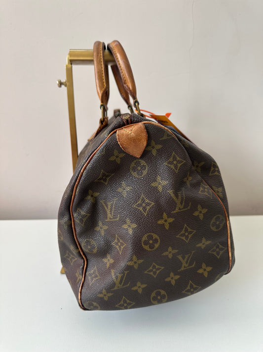 Louis Vuitton Speedy 35