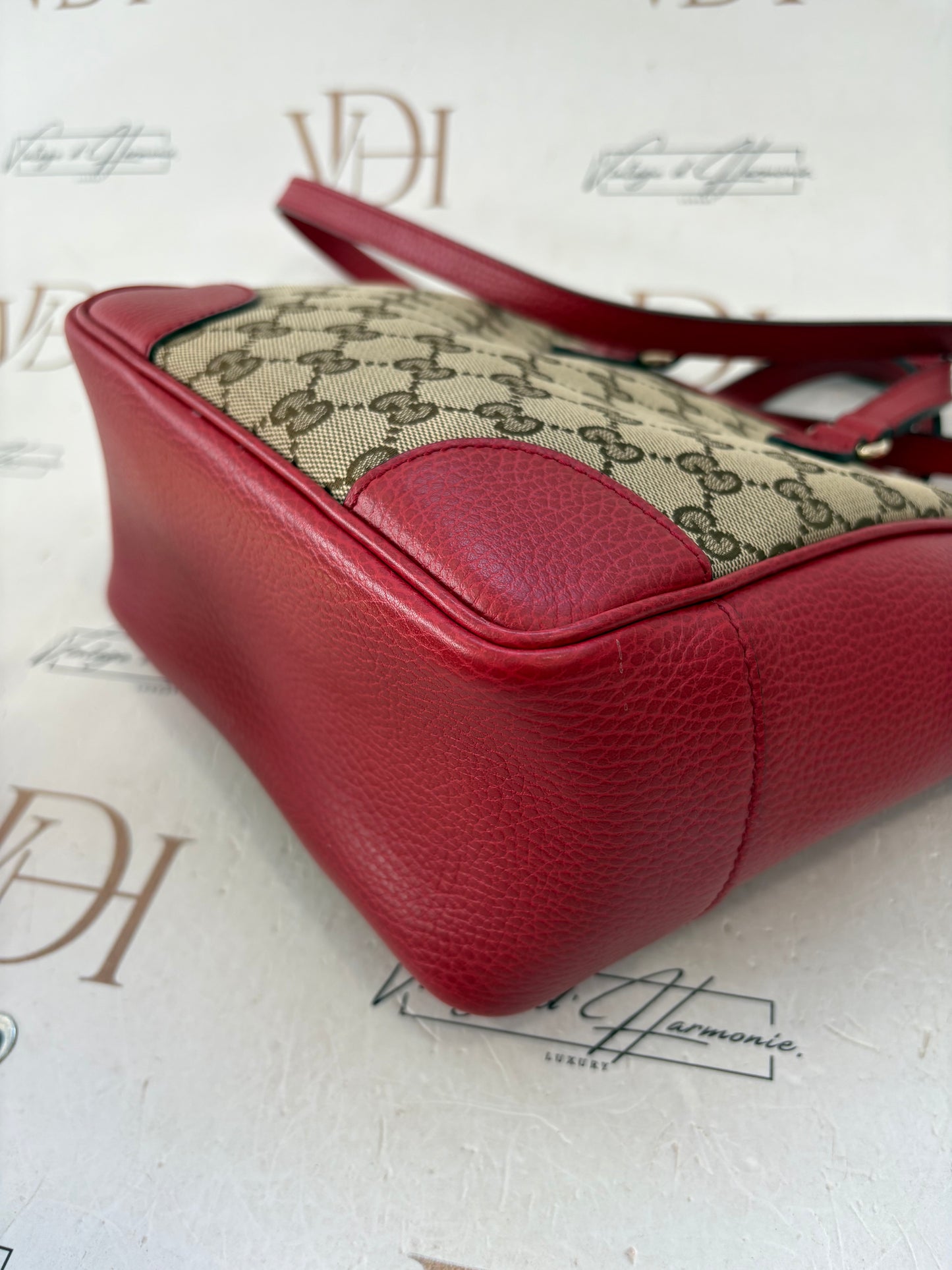 383829 - Gucci Bree