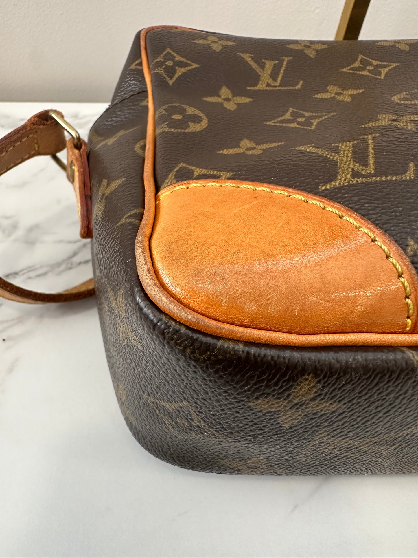 Louis Vuitton Trocadero 27