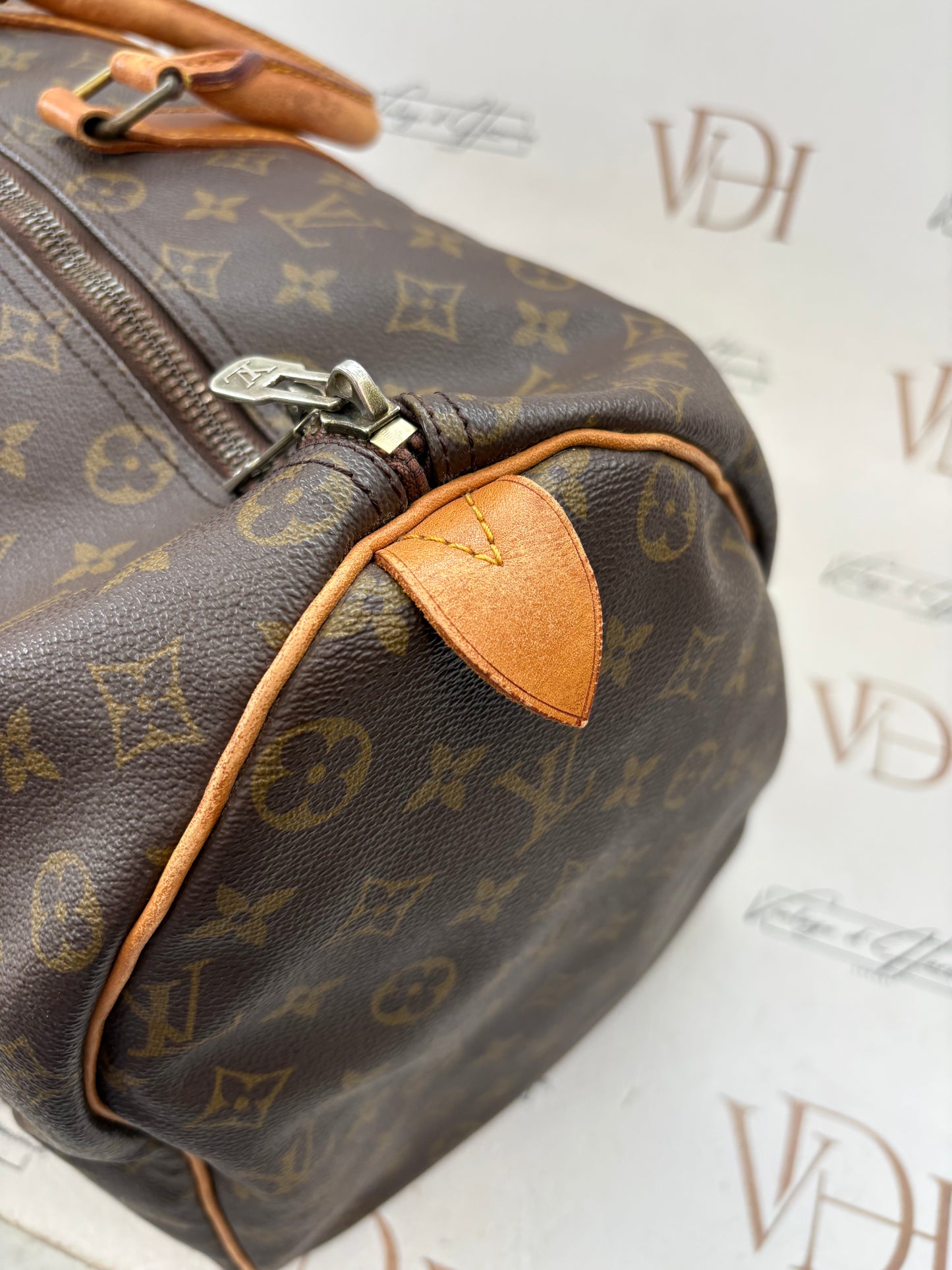 018145 - Louis Vuitton Keepall 50