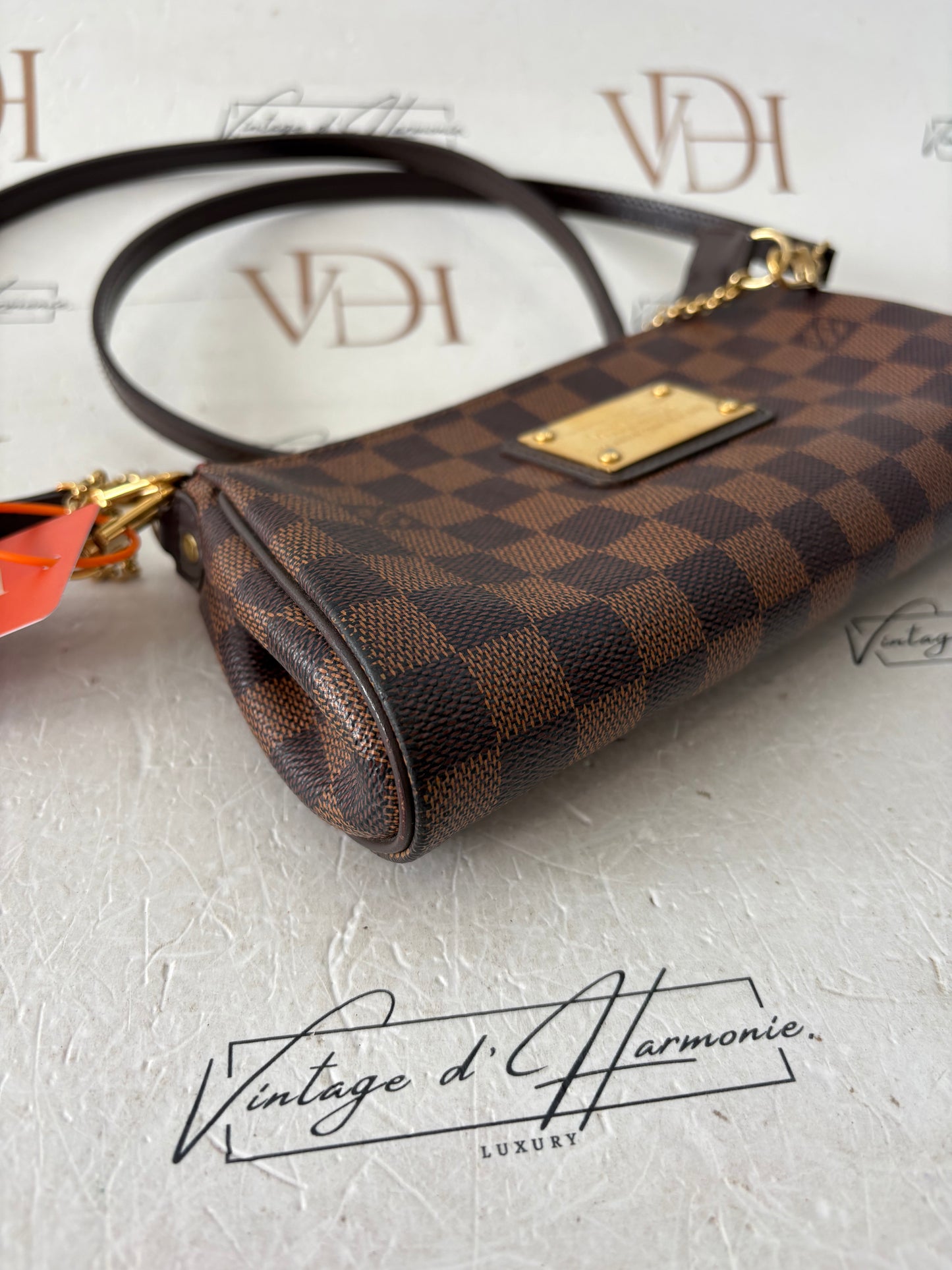 018410 - Louis Vuitton Eva