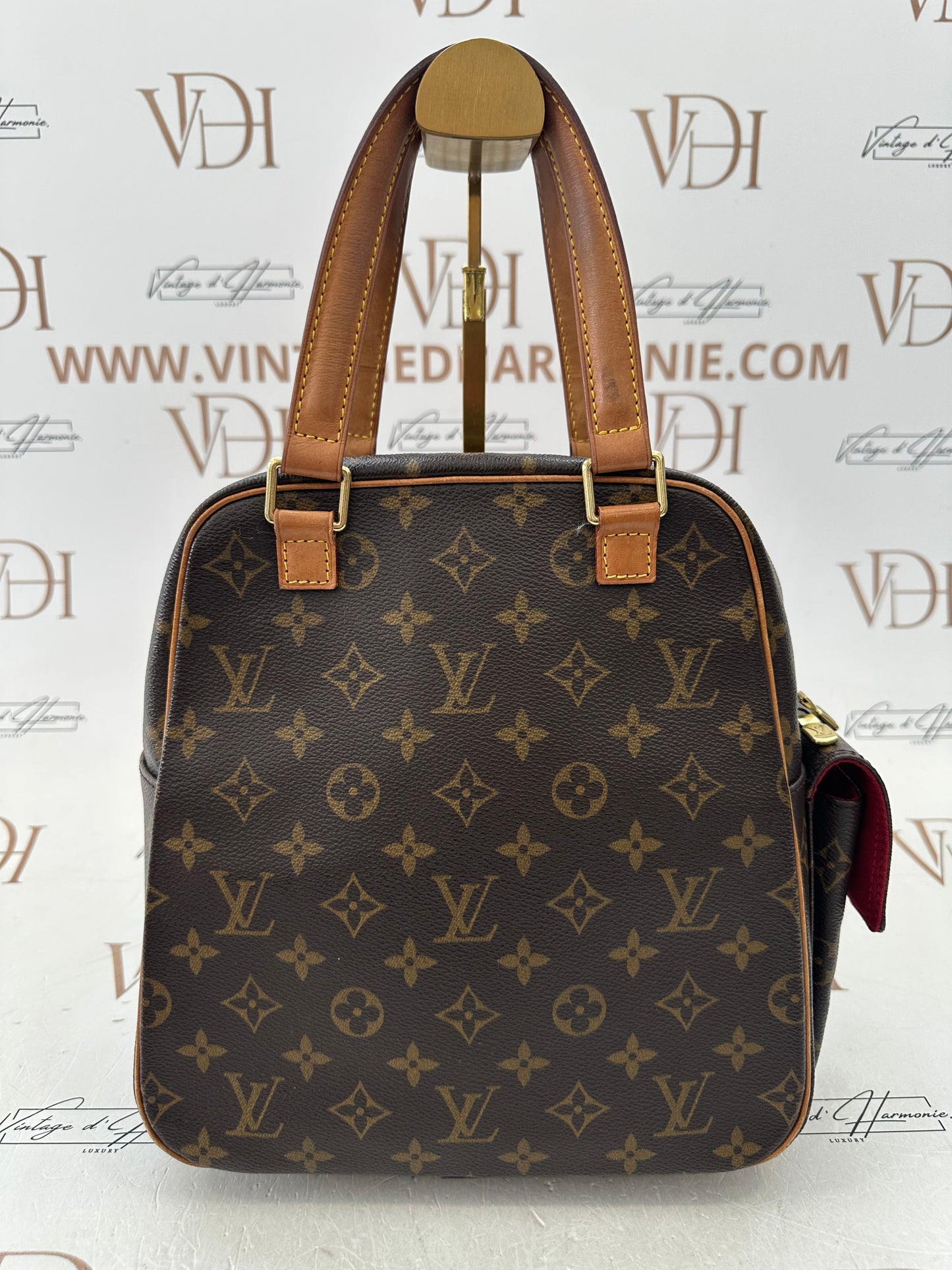 016928 - Louis Vuitton Excentricite