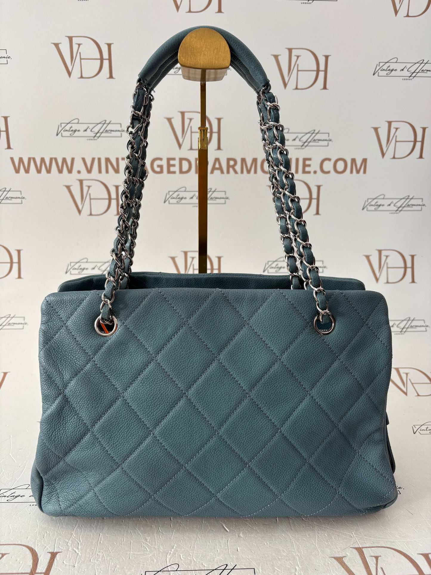 383525 - Chanel Blue