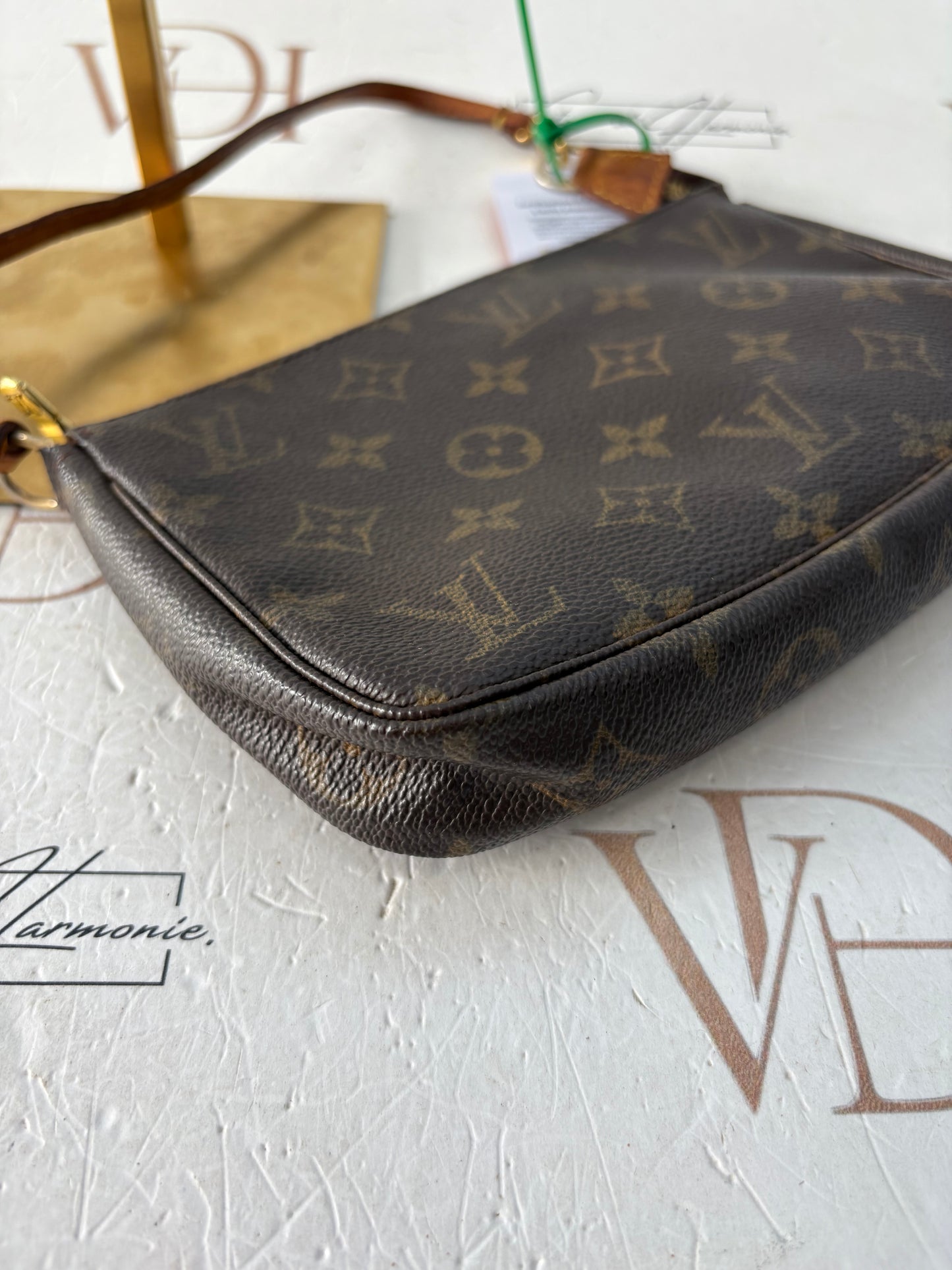 017193 - Louis Vuitton Pochette Accessoires
