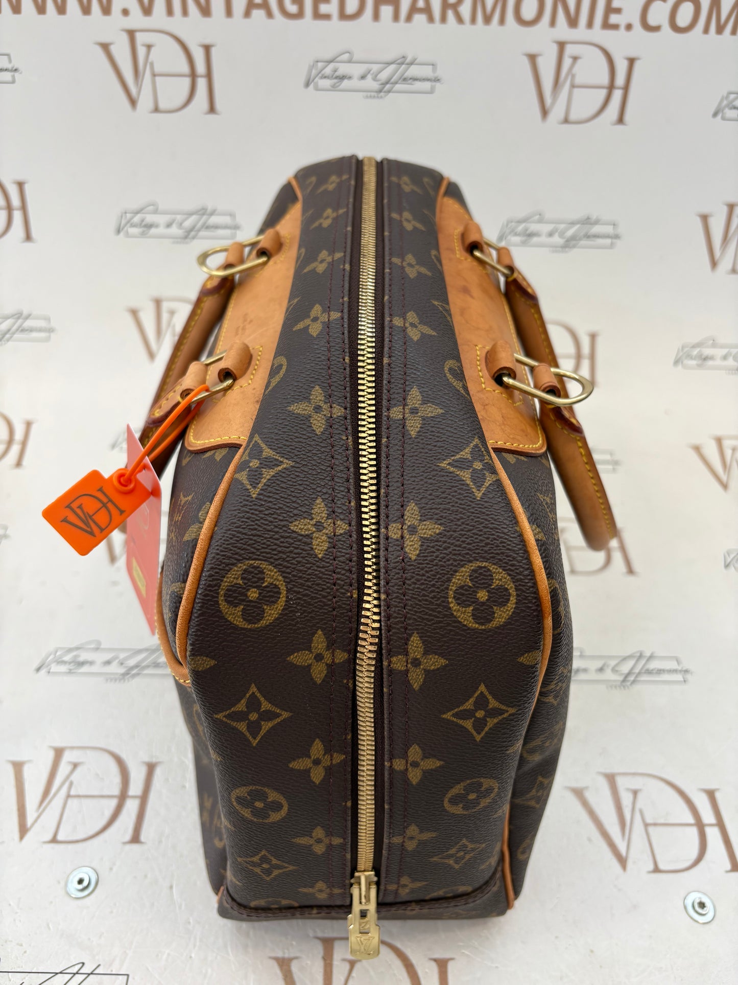 018379 - Louis Vuitton Deauville