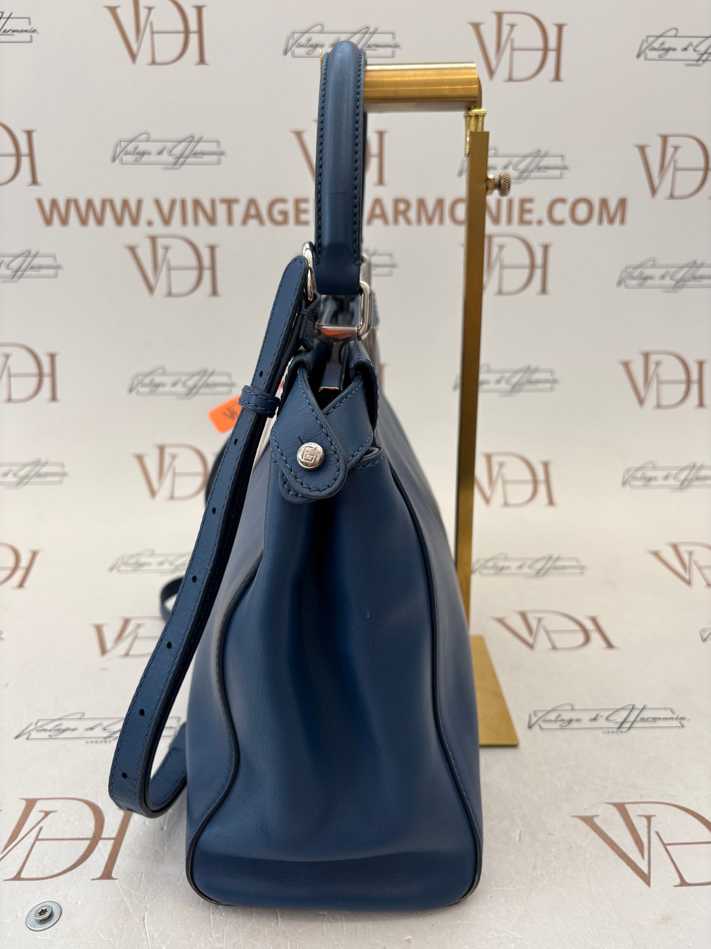 383480 - Fendi Peekaboo