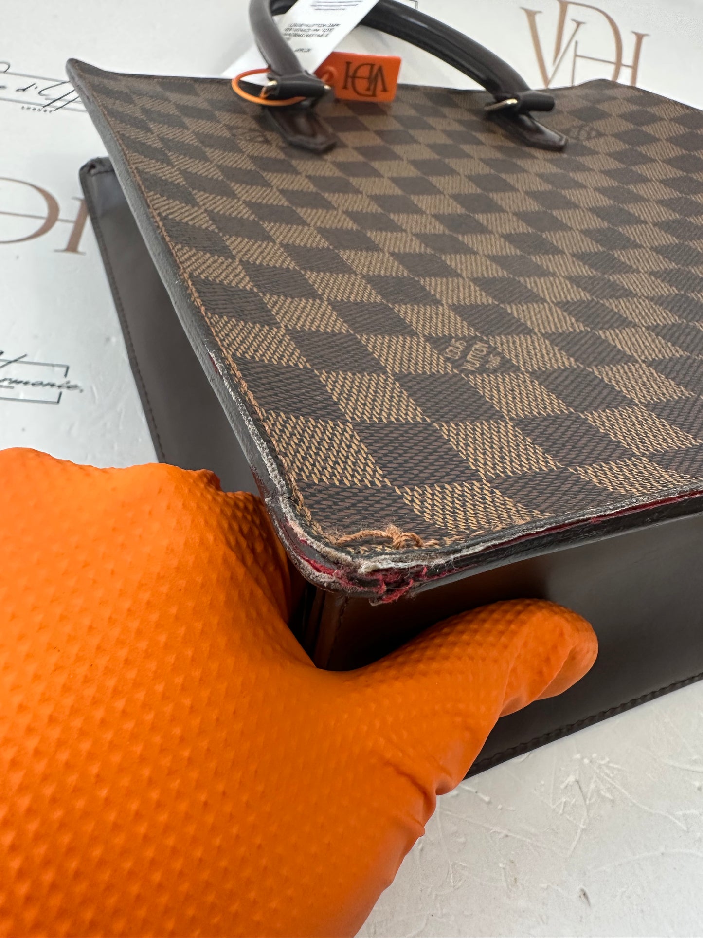 016871 - Louis Vuitton Venice PM