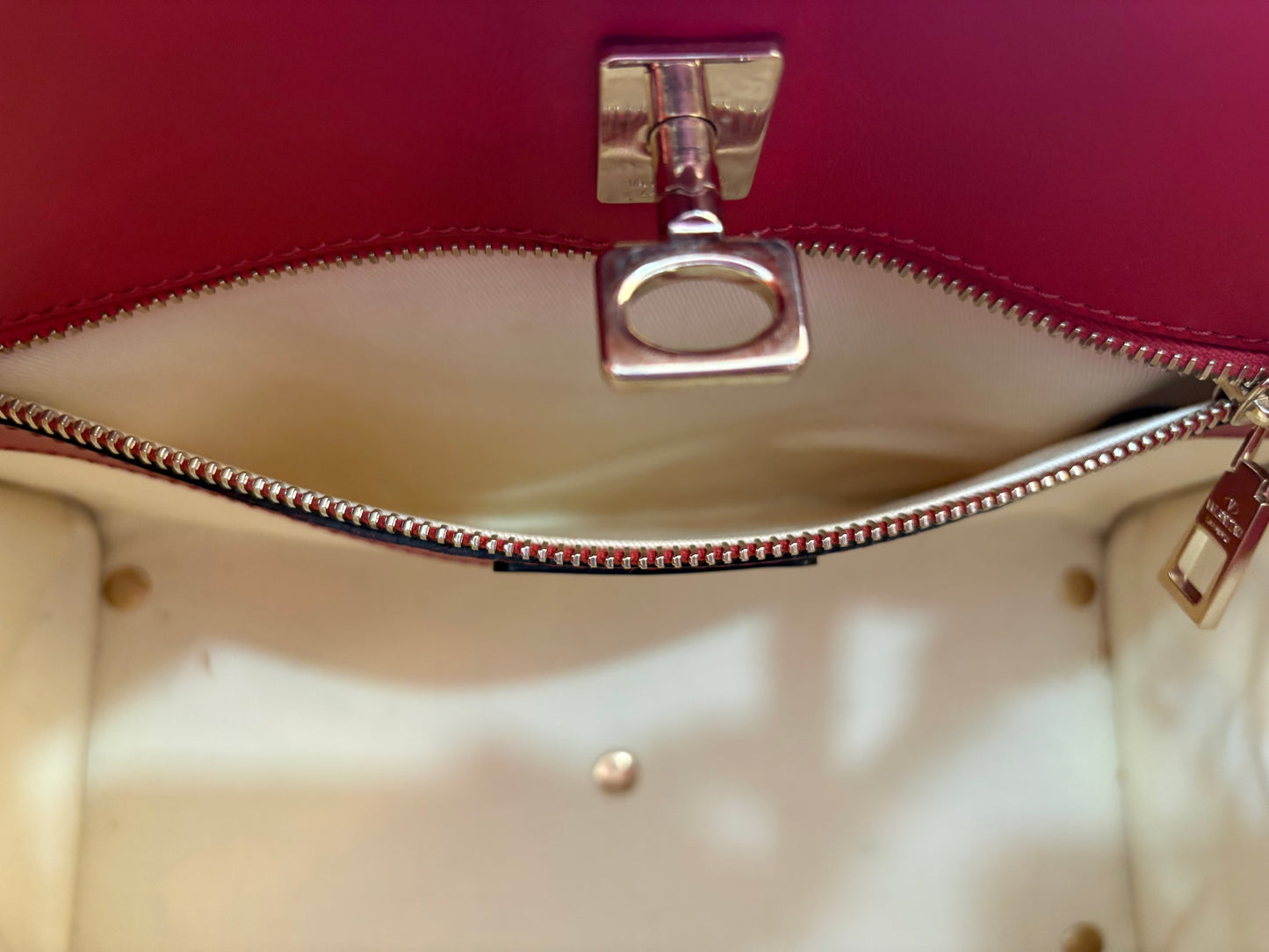 383658 - Valentino Bag