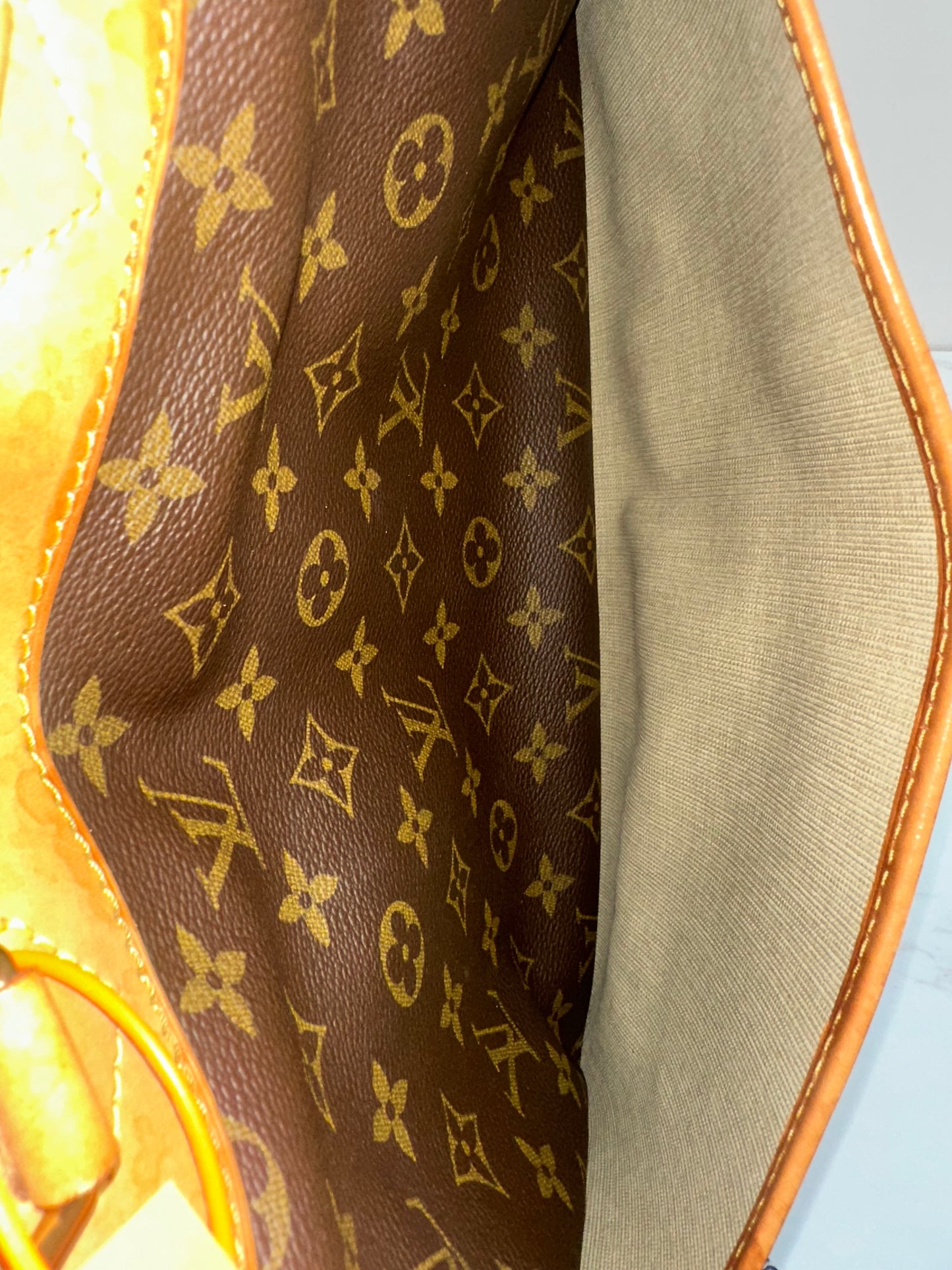 Louis Vuitton Deauville
