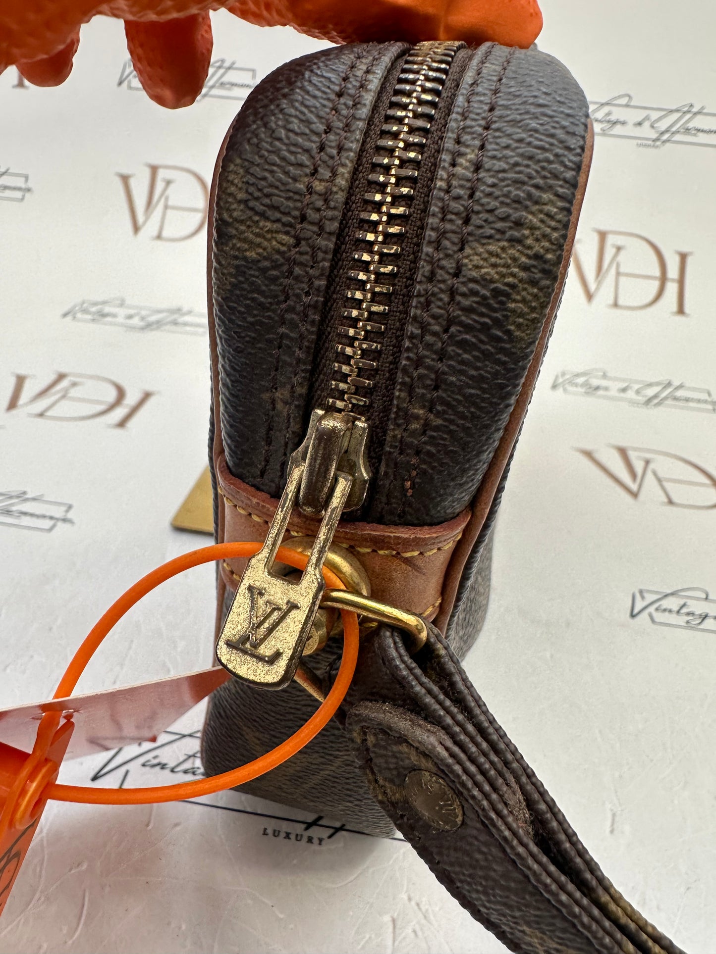 017833 - Louis Vuitton Marly Dragonne GM