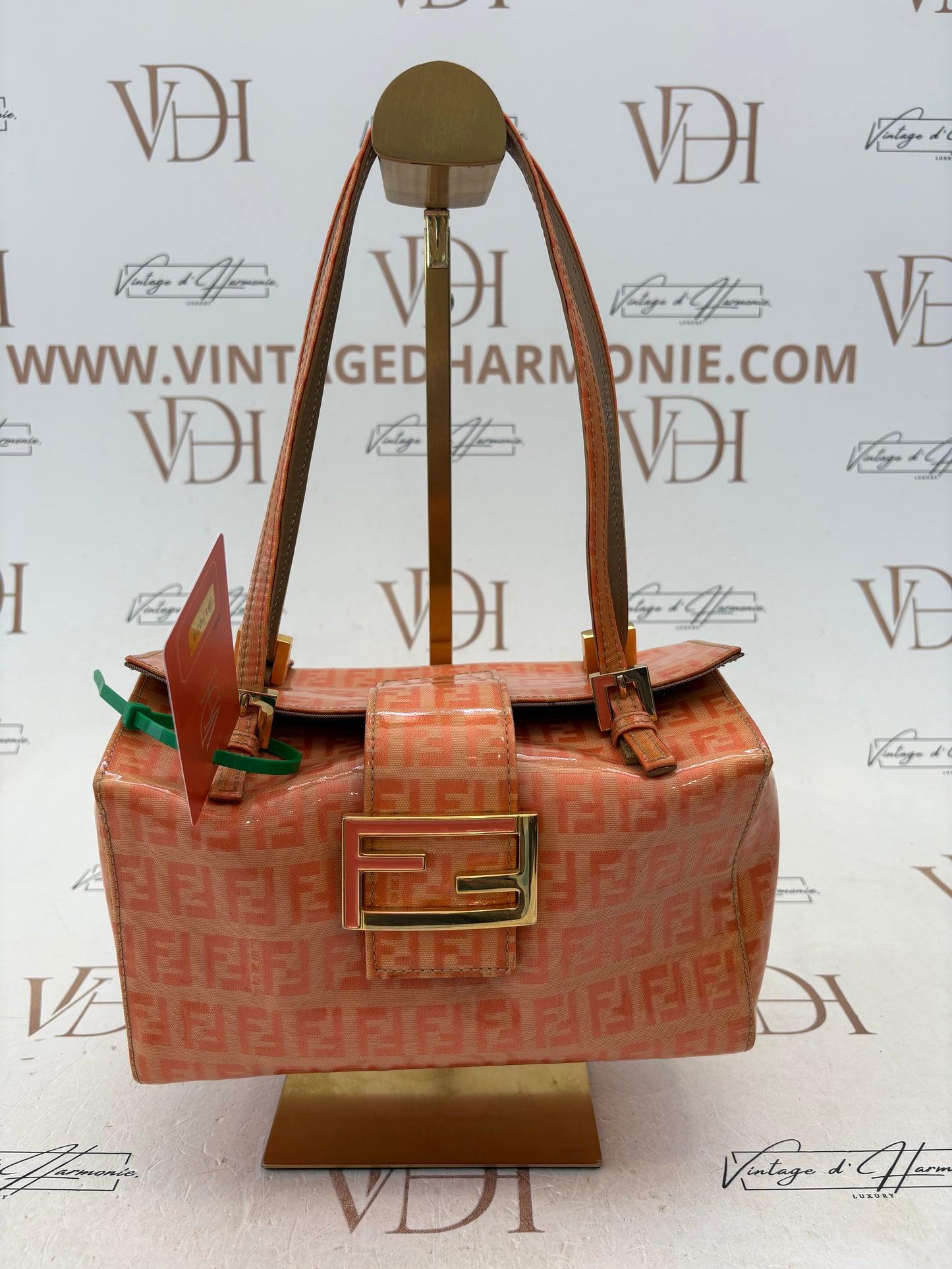017077 - Fendi Orange Vinyl