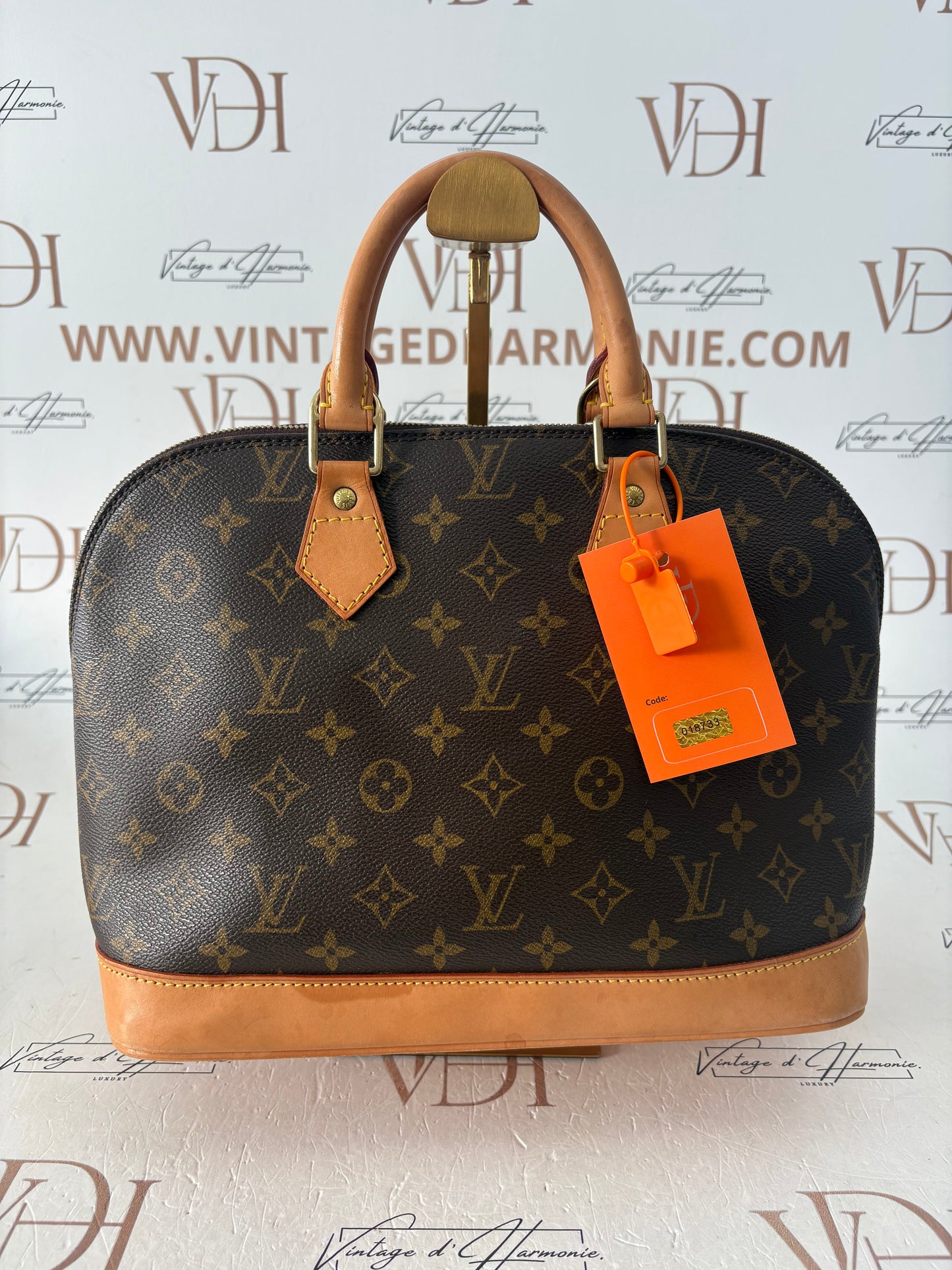 018733 - Louis Vuitton Alma