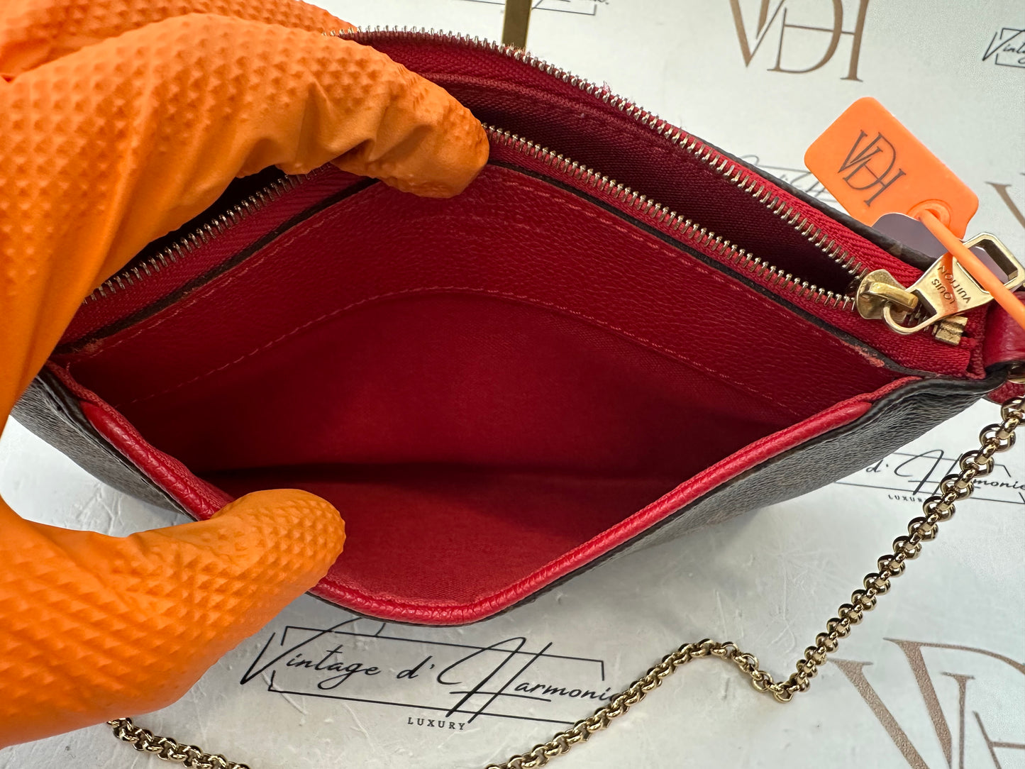 382894 - Louis Vuitton Pallas
