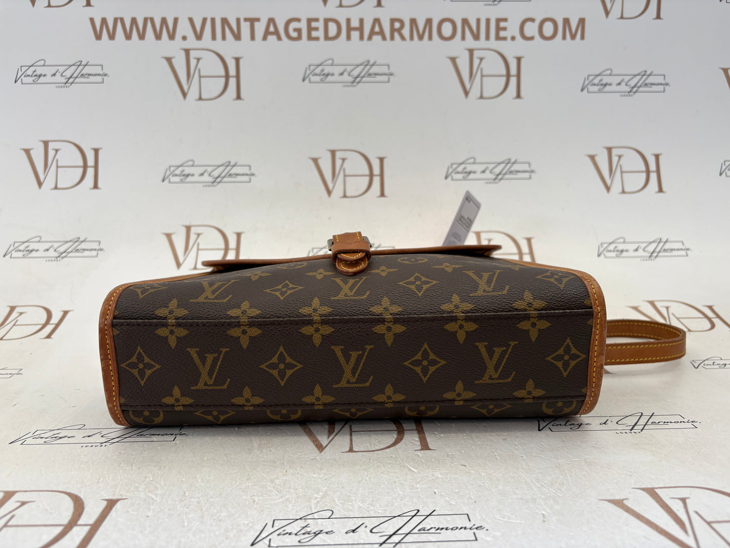 017112 - Louis Vuitton Belair