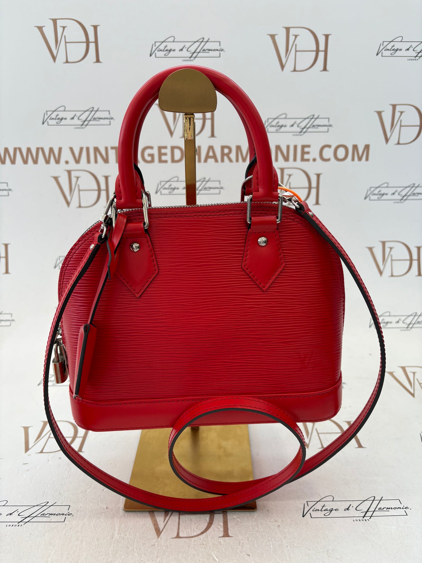 201180 - Louis Vuitton Alma BB