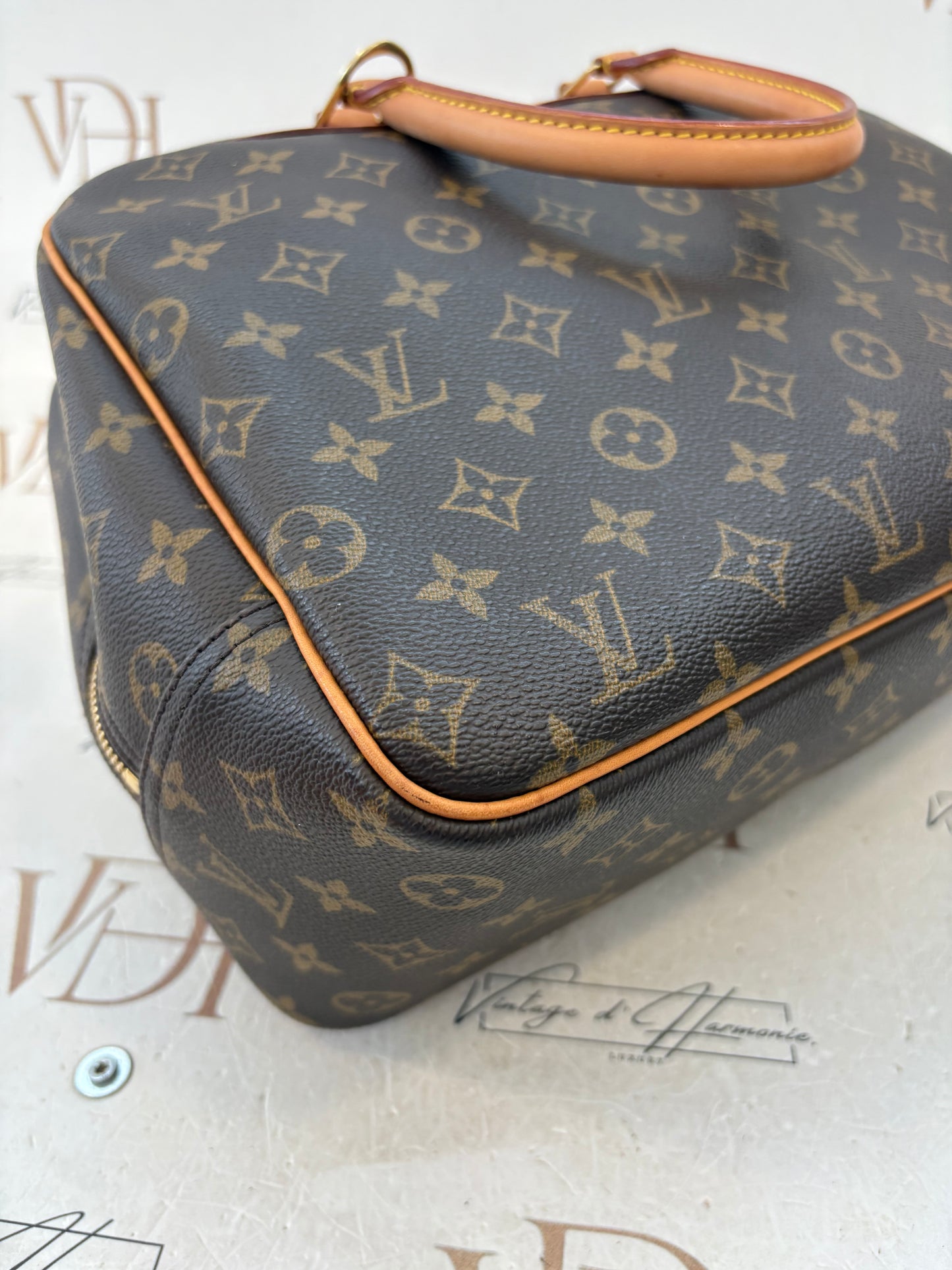 017132 - Louis Vuitton Deauville