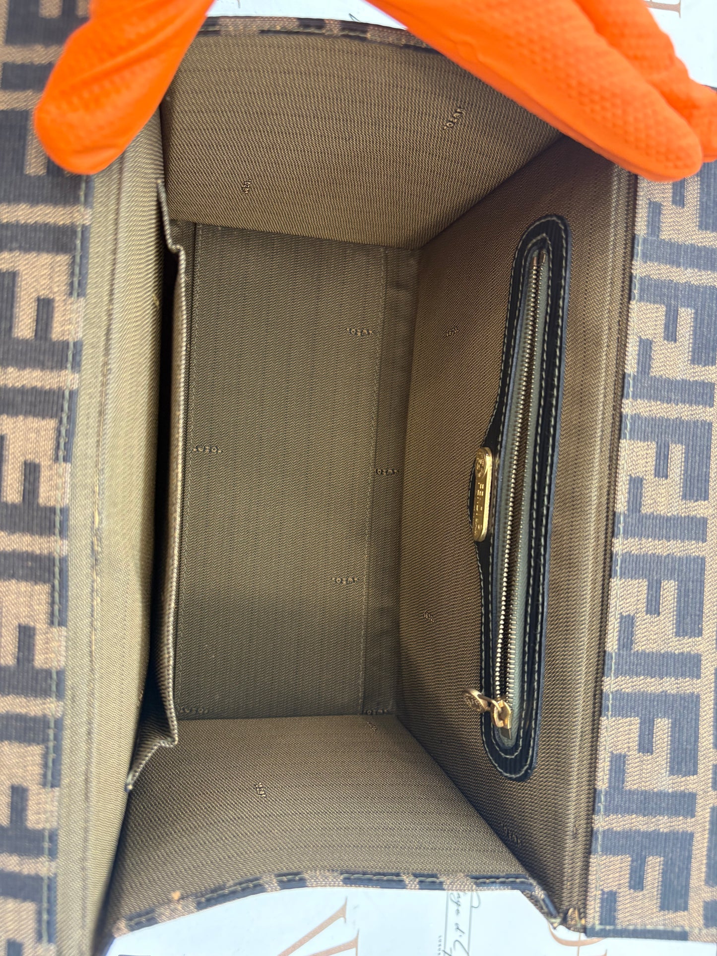 018105 - Fendi Brown Zucca